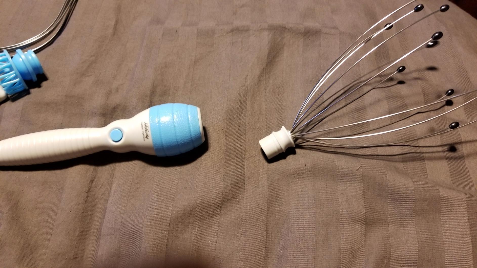 Daiwa Felicity 5-in-1 Electric Scalp Massager for Head, Face & Body – Handheld Vibrating Massager with Magnetic, Shiatsu & Facial Attachments for Relaxation, Stress Relief & Circulation Support customer photo 1