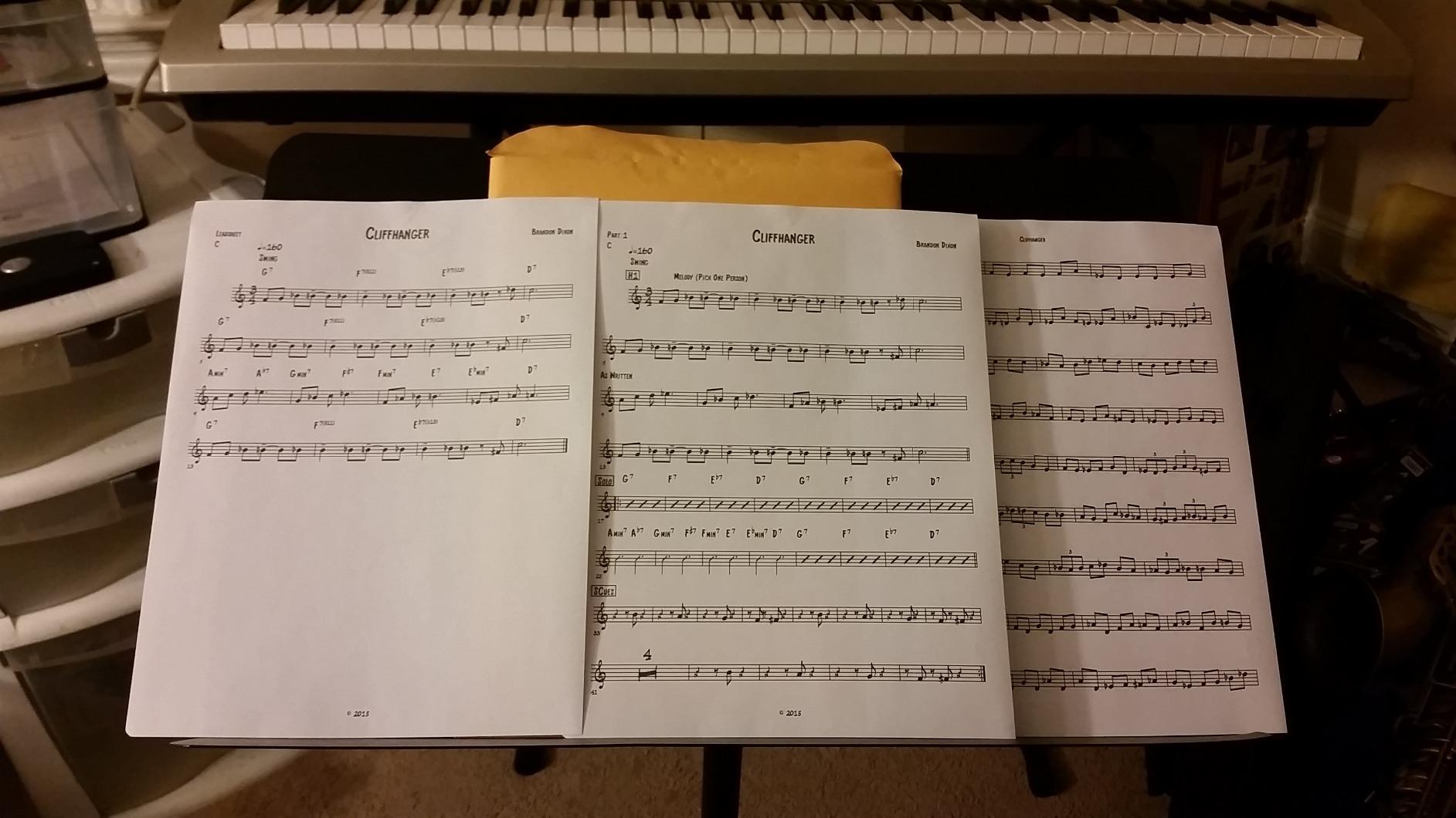 Manhasset 48 Symphony Music Stand for Sheet Music - Model 4801WHI customer photo 2