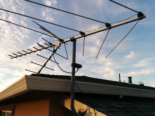 RCA TVPRAMP12E Digital Signal Preamplifier for Outdoor Antennas Black 5.90in. x 4.10in. x 3.90in. customer photo 1