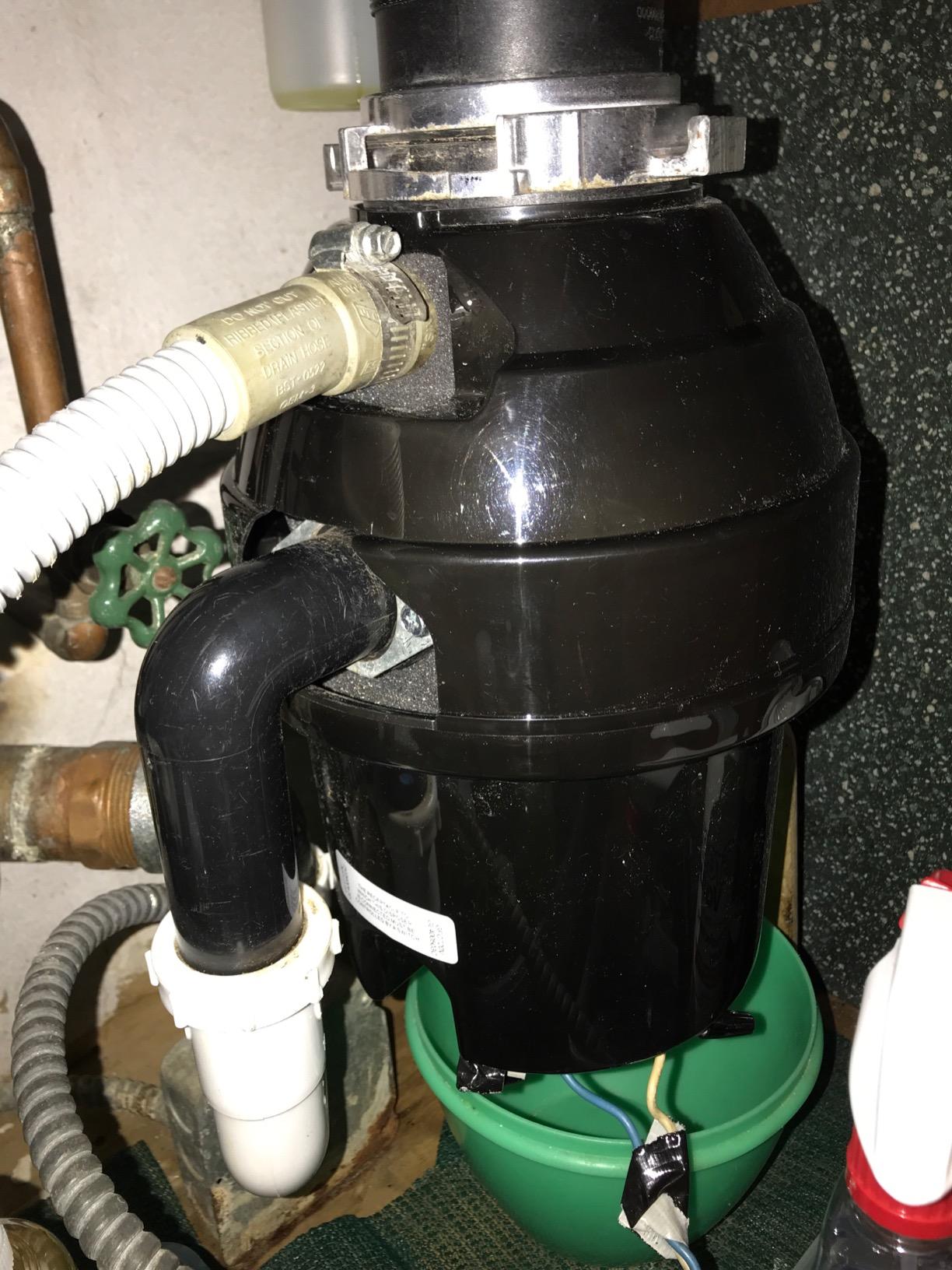 GE Disposall Continuous Feed 3/4 Horsepower Motor Garbage Disposer, Good for Grinding: Vegetable Peels & Small Bones, Easy Install Kit, Non-Corded, Recommended for 2-4 Person Homes, GFC720N customer photo 1