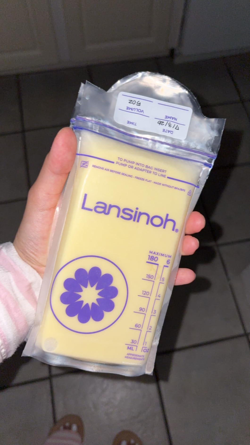 Lansinoh Breastmilk Storage Bags, 6 Ounce, 100 Count customer photo 1