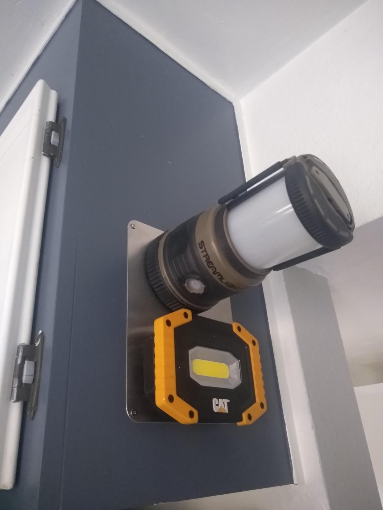 Streamlight 44931 Siege Compact Lantern, Coyote customer photo 2