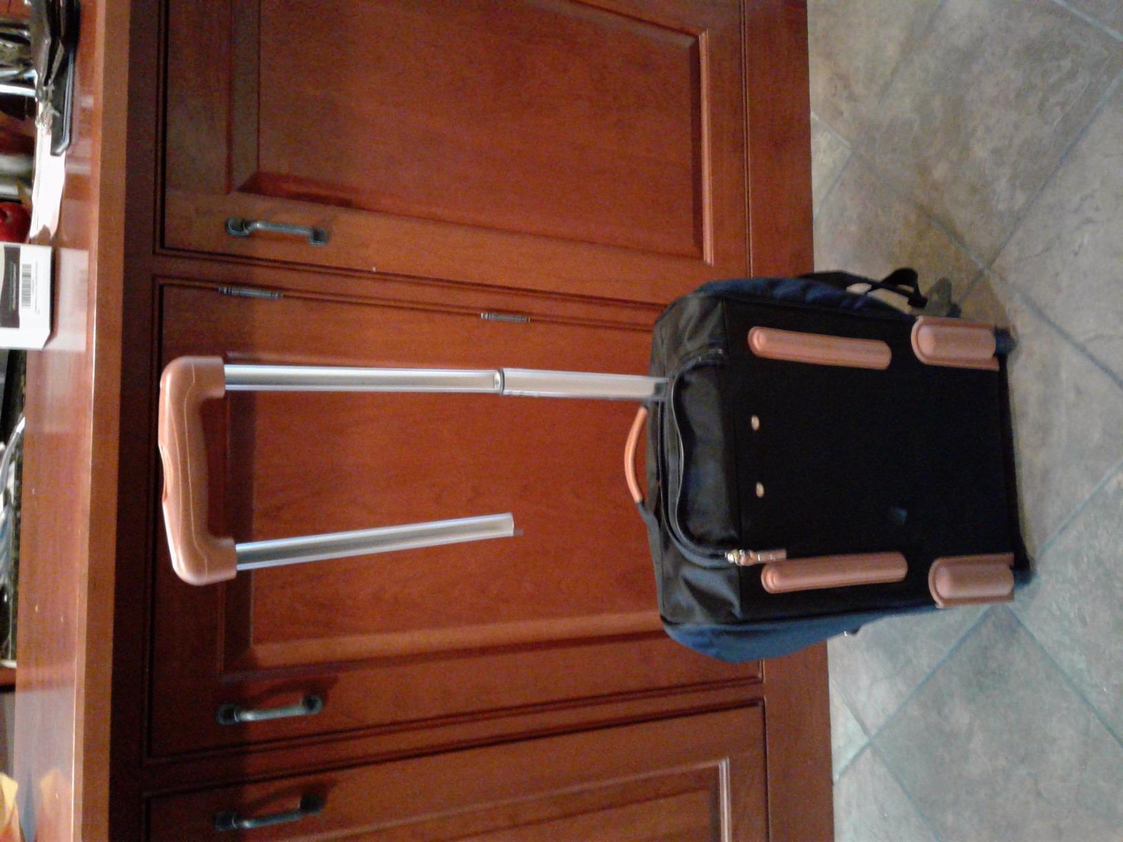 Bric’s X-Bag 21” Rolling Duffel, Water-Resistant Recycled Nylon Carry-On with Silent Wheels & Leather Details customer photo 2
