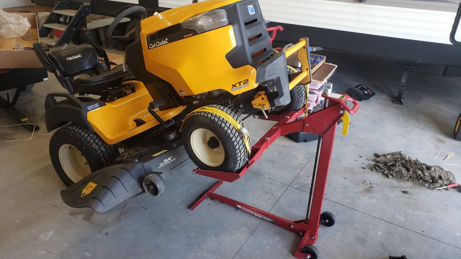 MoJack EZ MAX 45001 Riding Lawn Mower Lift Jack, 450 lb, Zero Turn/Tractor | Fits 18.5-47.5in Wheel Span - Raises Deck 24in - Manual or Drill-Powered - Fold-Flat Storage - Blade & Belt Service customer photo 1