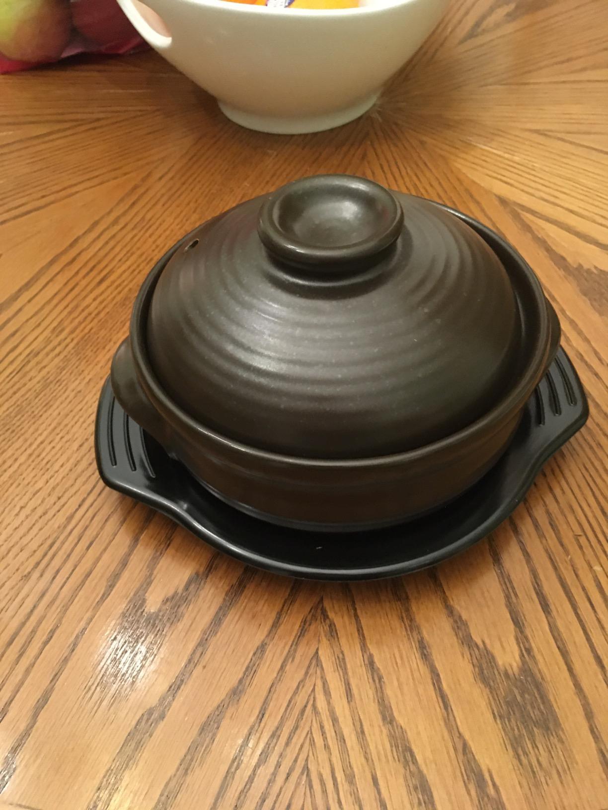 Crazy Korean Cooking Korean Stone Bowl (Dolsot), Sizzling Hot Pot for Bibimbap and Soup - Premium Ceramic (Medium with Lid) customer photo 1