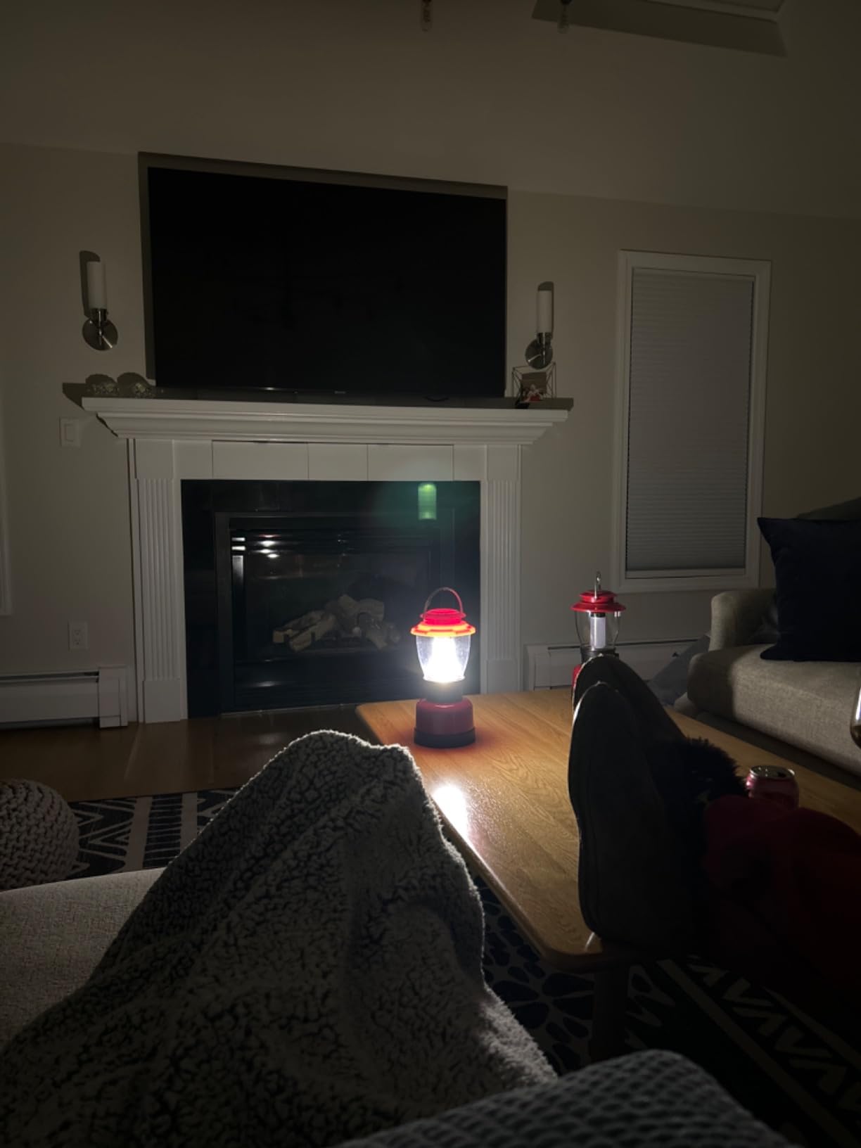 Coleman 400L LED Camping Lantern, Water-Resistant, Red customer photo 2