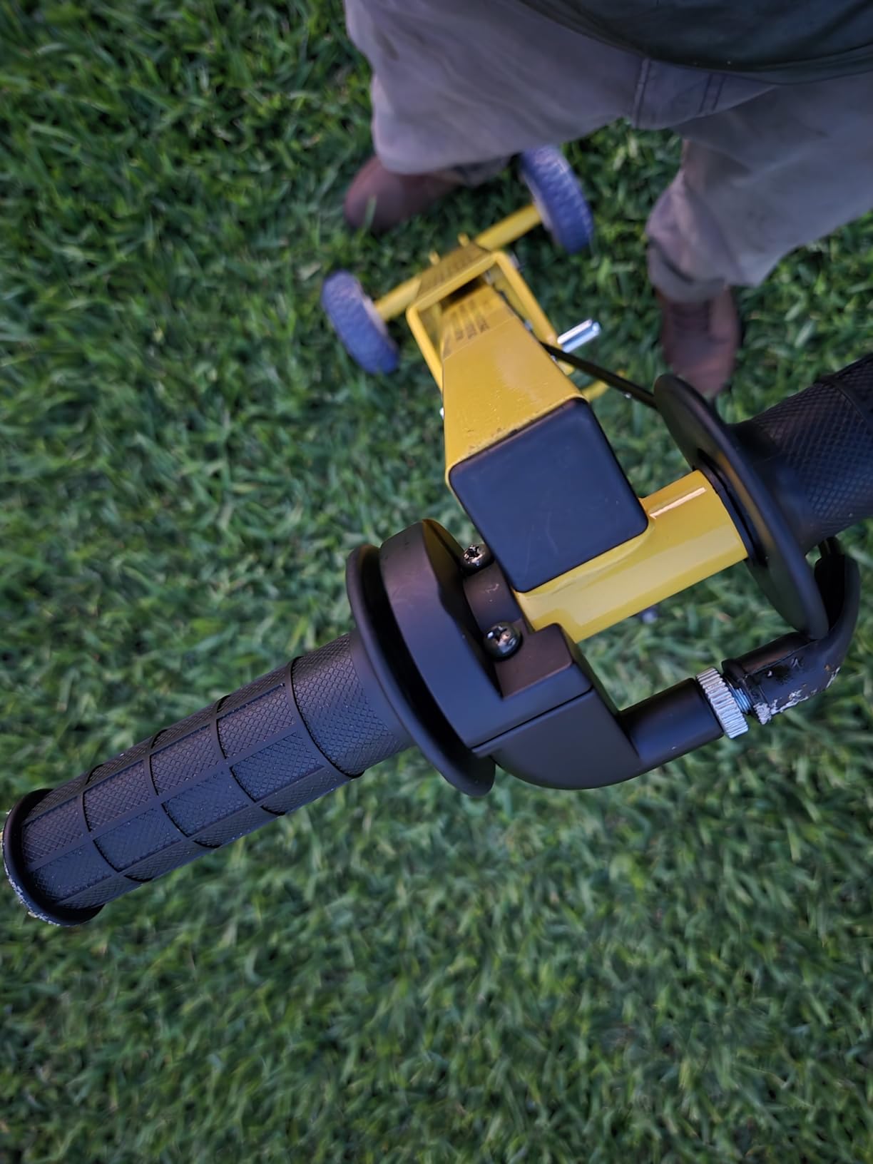 Jungle Jim's Jungle Jack V2 Mower Jack - Lift Most Mowers, Even ZTRs - 800 Pound Capacity! customer photo 1