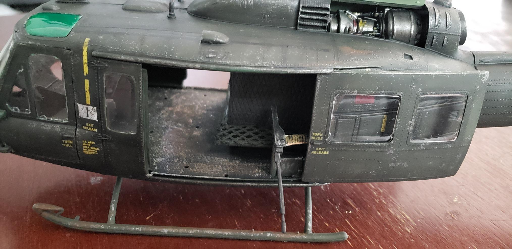 Revell UH-1D Huey Gunship Model Kit customer photo 1