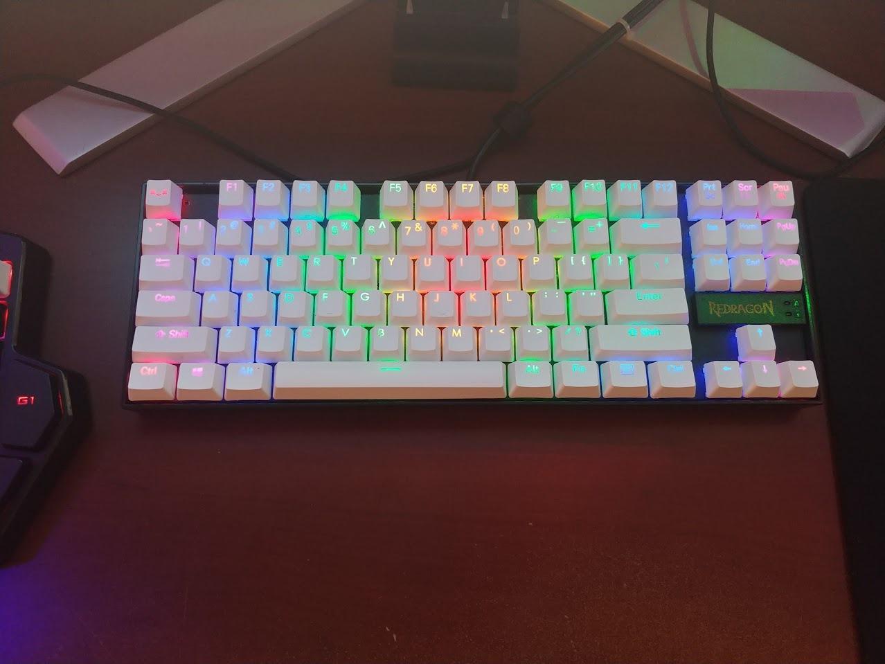 Redragon K552P Mechanical Gaming Keyboard TKL with 18 Backlight Modes, Hot-Swappable Red Switches, 87-Key Compact Ergonomic Design, N-Key Rollover & Software Programmable Macro - RGB, Black customer photo 2
