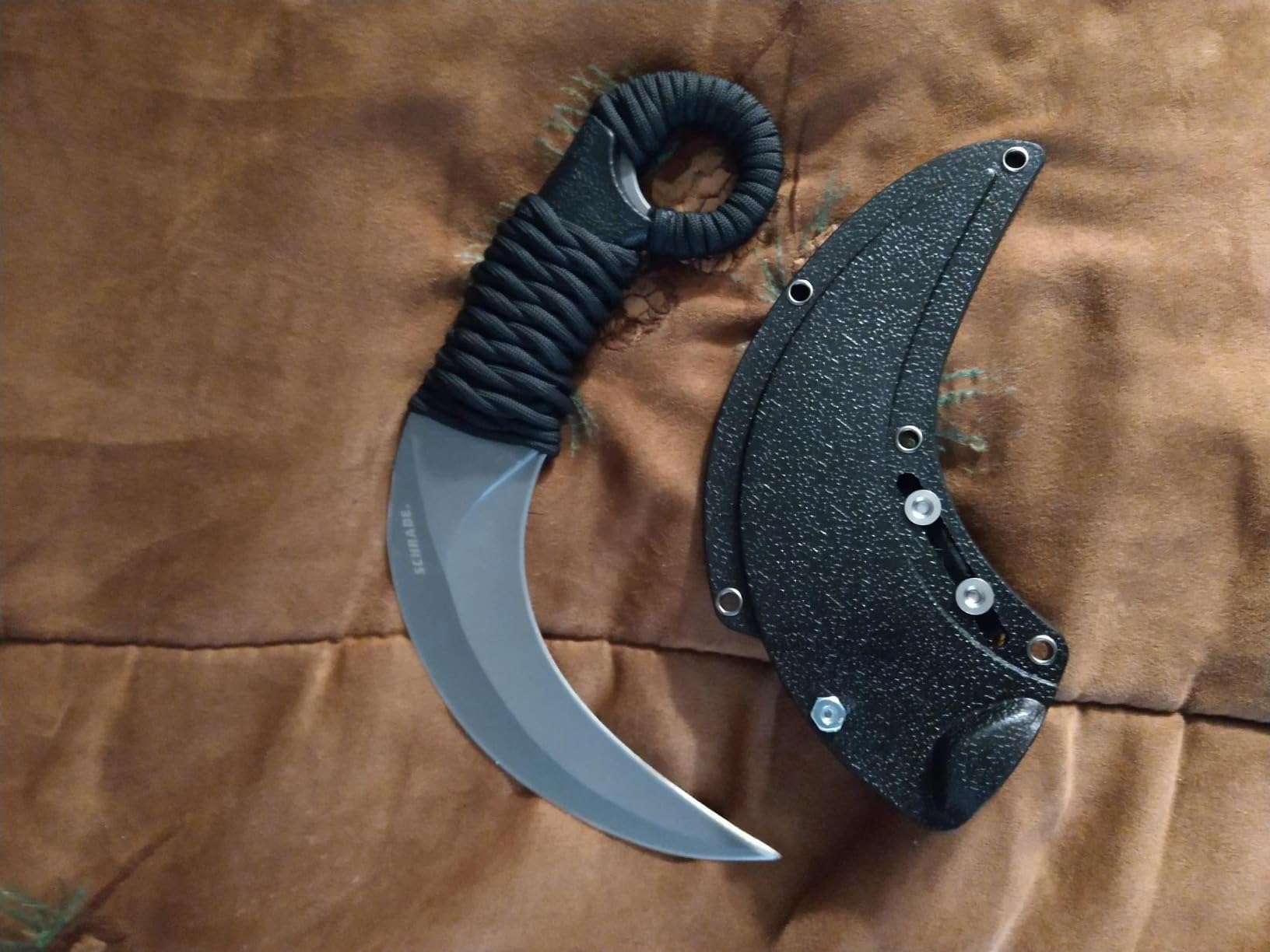 Schrade Boneyard Fixed Blade Karambit with Finger Loop, 5.2