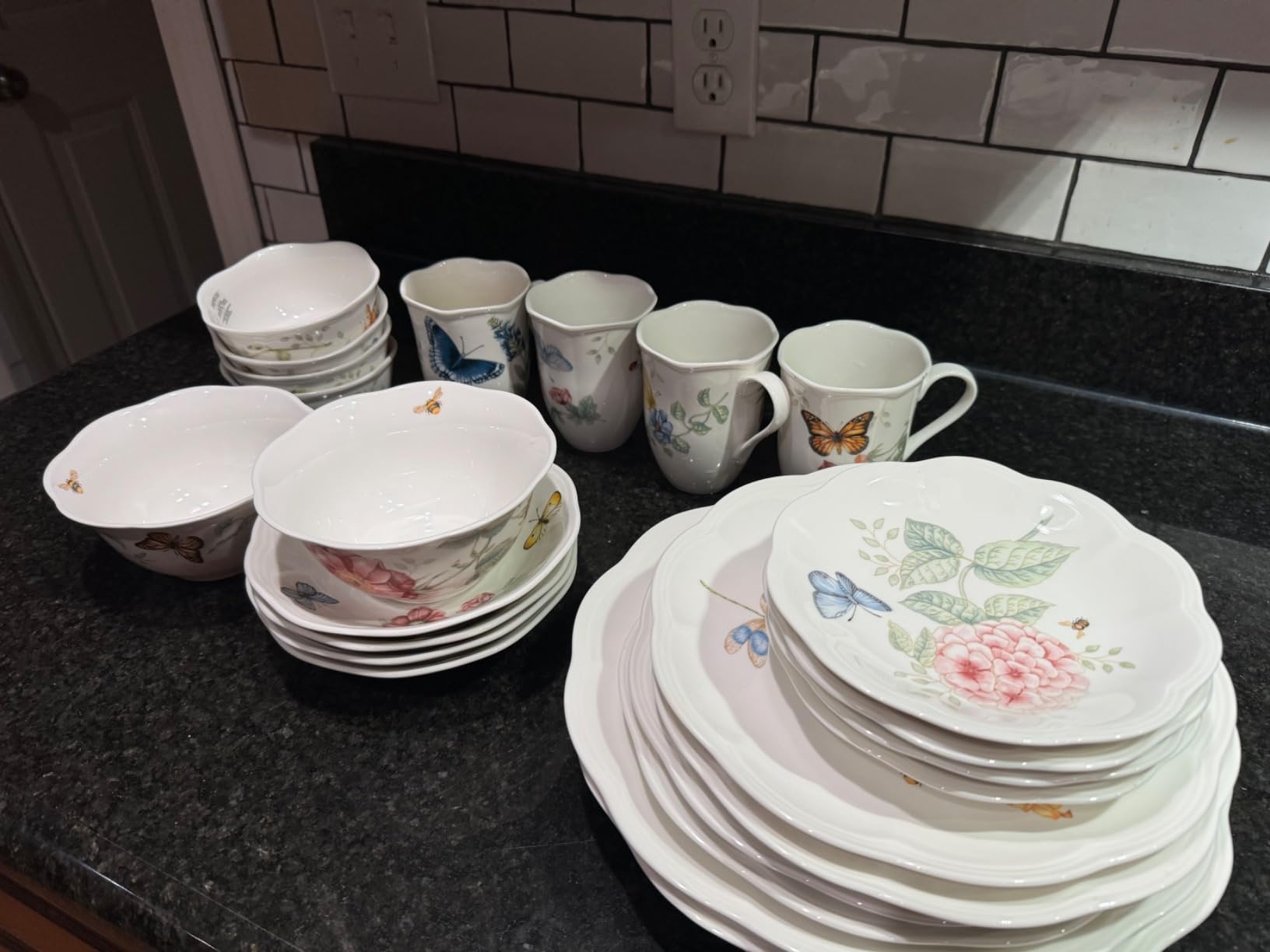 Lenox Butterfly Meadow Porcelain 28-Piece Dinnerware Set for 4 | ceramic, dishwasher safe, microwave safe | plates and bowls sets for kitchen and dining | 11 inch plate customer photo 2