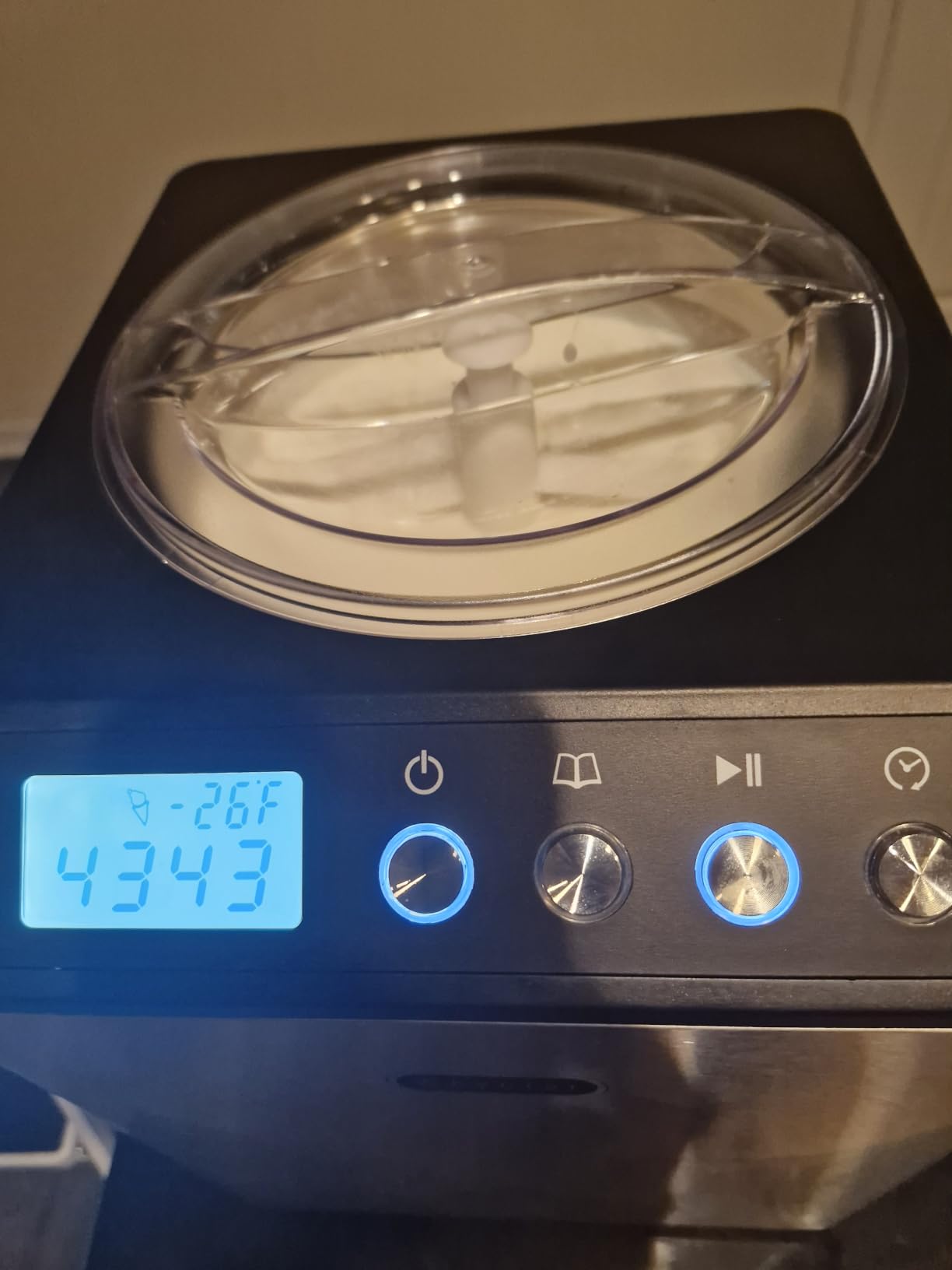 Whynter Ice Cream Maker Machine Automatic 2.1 Qt. Upright with Built-In Compressor, LCD Digital Display & Timer, No Pre-Freezing, ICM-201SB, Stainless Steel customer photo 1