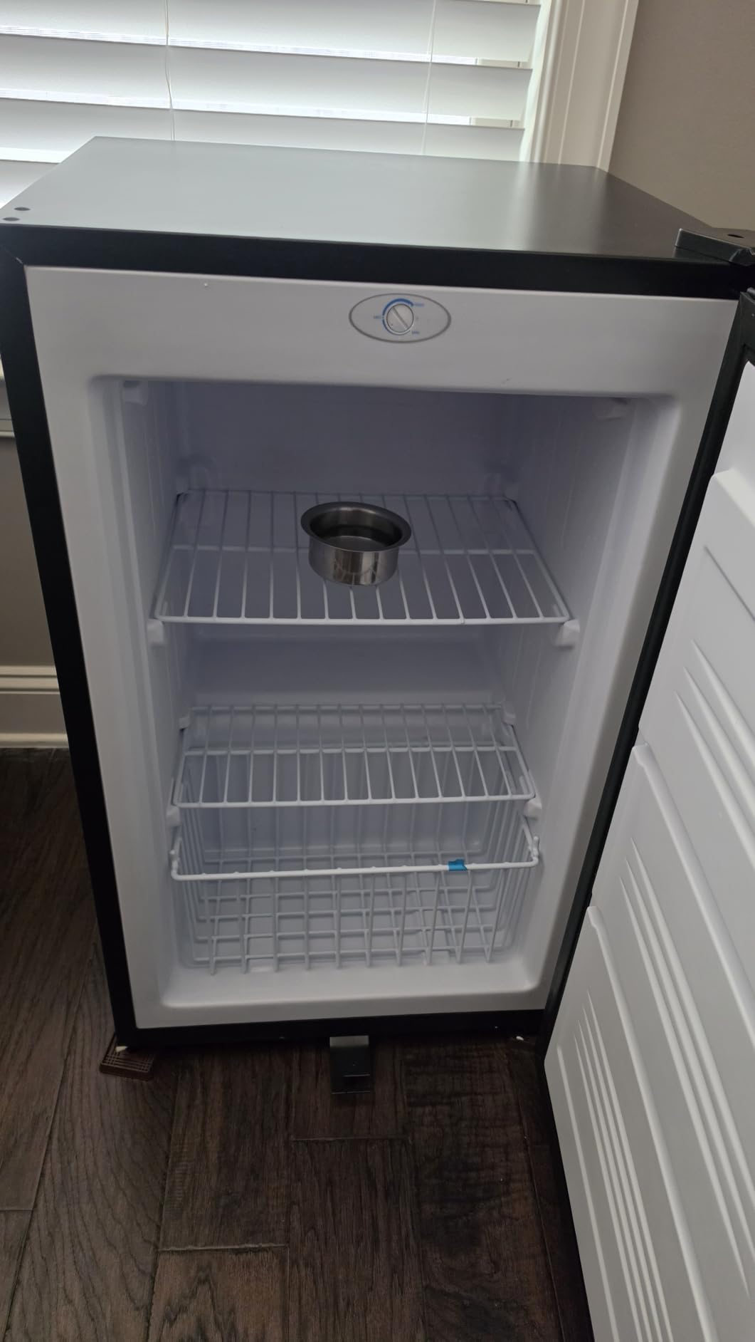 Whynter Upright Mini Freezer, 1.1 Cu Ft, Silver, CUF-112SS customer photo 1