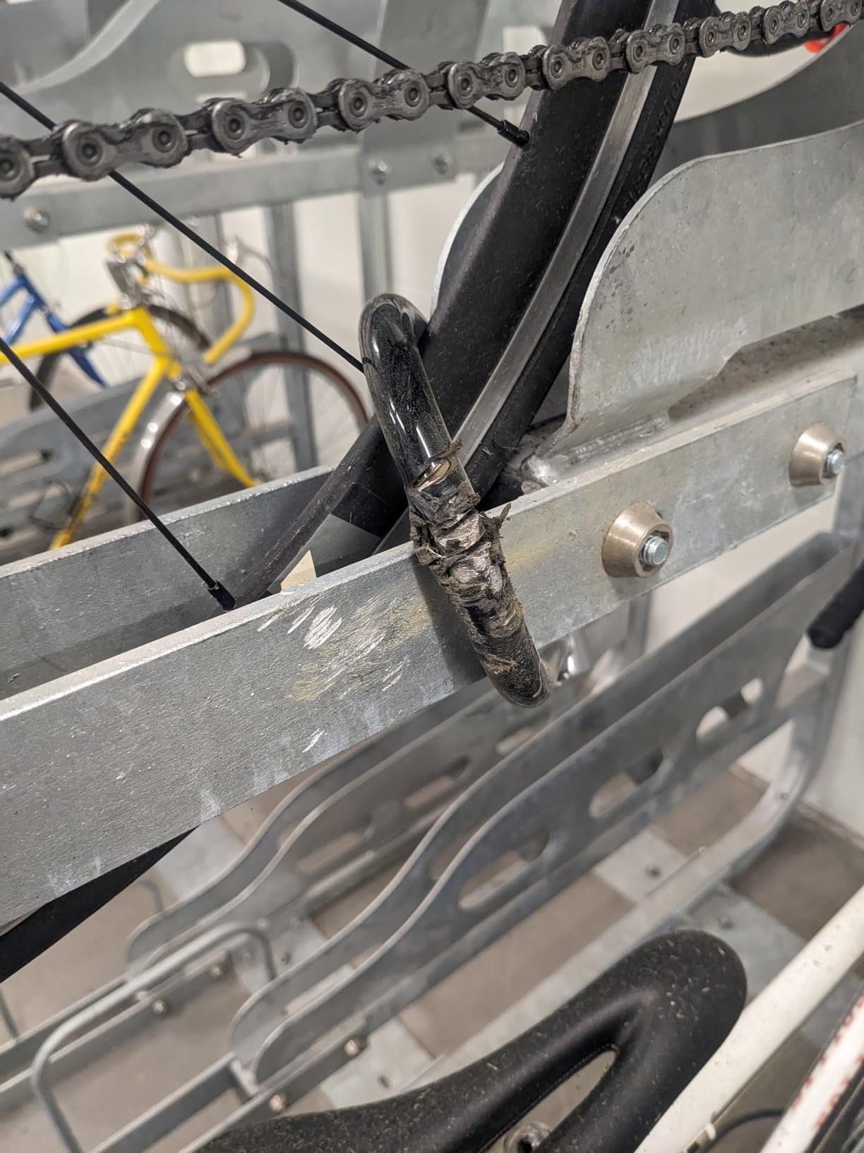 Kryptonite Kryptolok Standard Bike U-Lock, 12.7mm Shackle, 4ft Cable customer photo 1