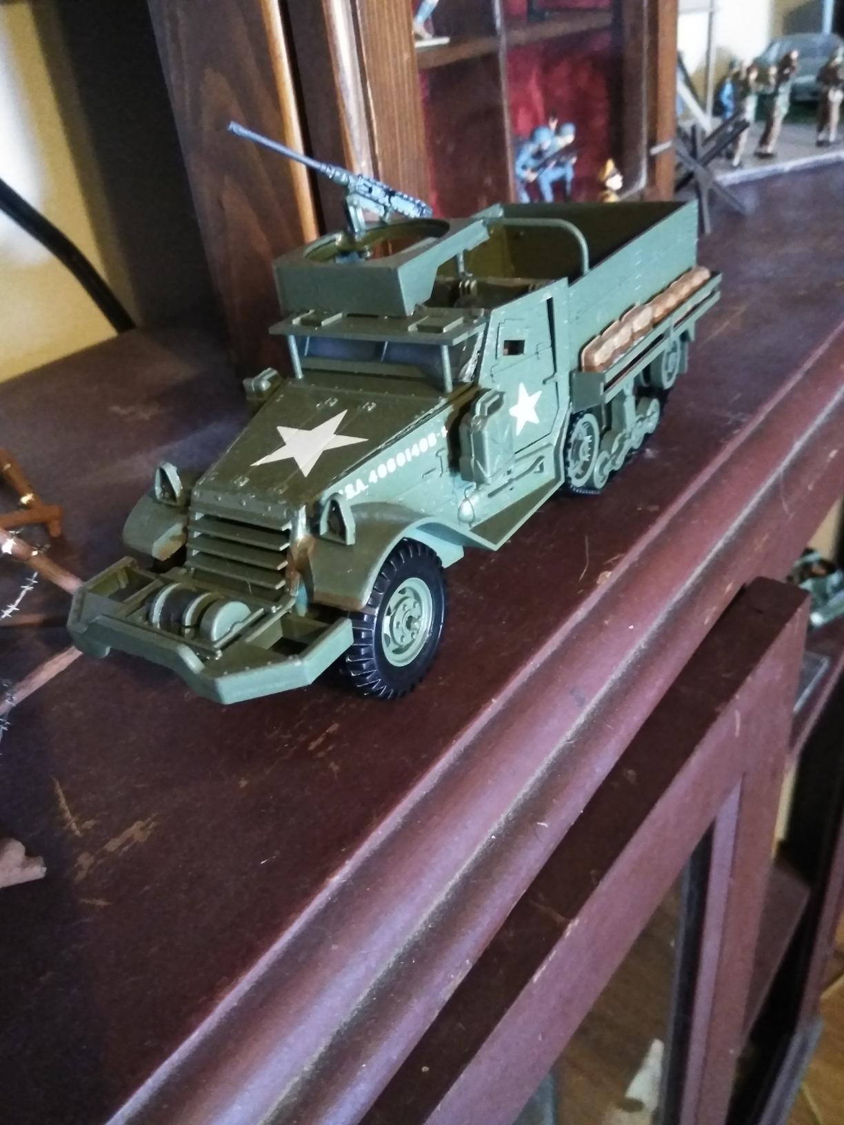 Plastic Model Kit-Personal Carrier Half Track (Academy) customer photo 1
