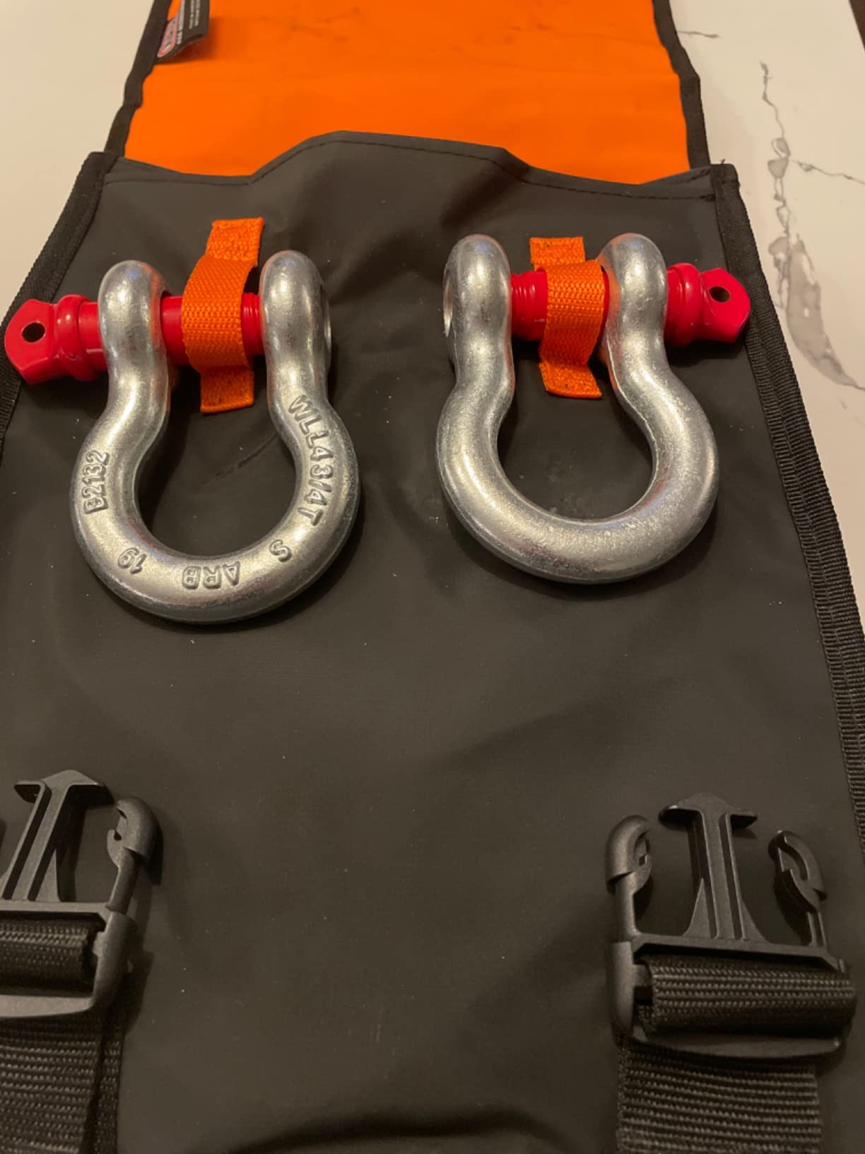 ARB RK12A Weekender Recovery Offroad Accessory Kit for Stuck Vehicles with Snatch Tow Strap 17500 Lb + 2 D-Ring Shackles (4.75 ton) + 2 Premium Recovery Leather Gloves+ Hi-Vis Orange Organizer Bag customer photo 1