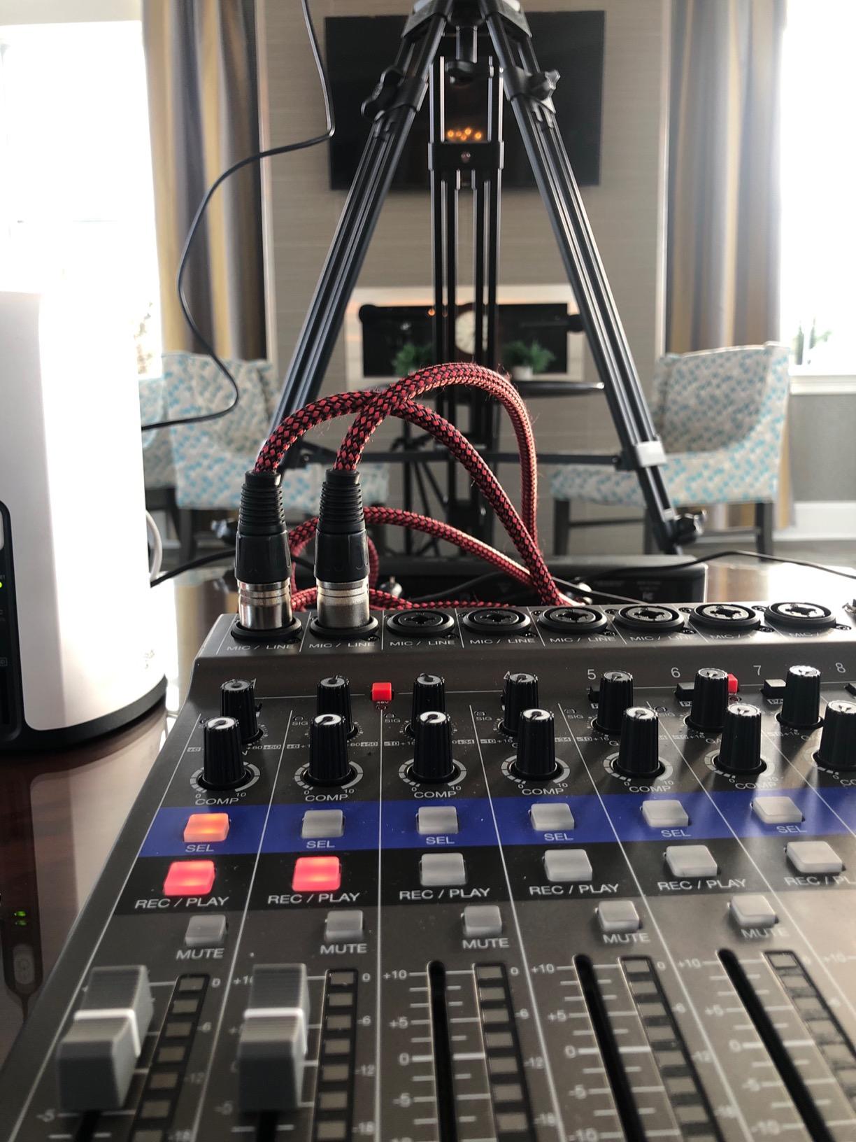 Zoom LiveTrak L-12 Mixer/Recorder for Musicians & Podcasters | 12-Input/14 Channel 5 Powered Headphone Outputs, USB Audio Interface customer photo 1