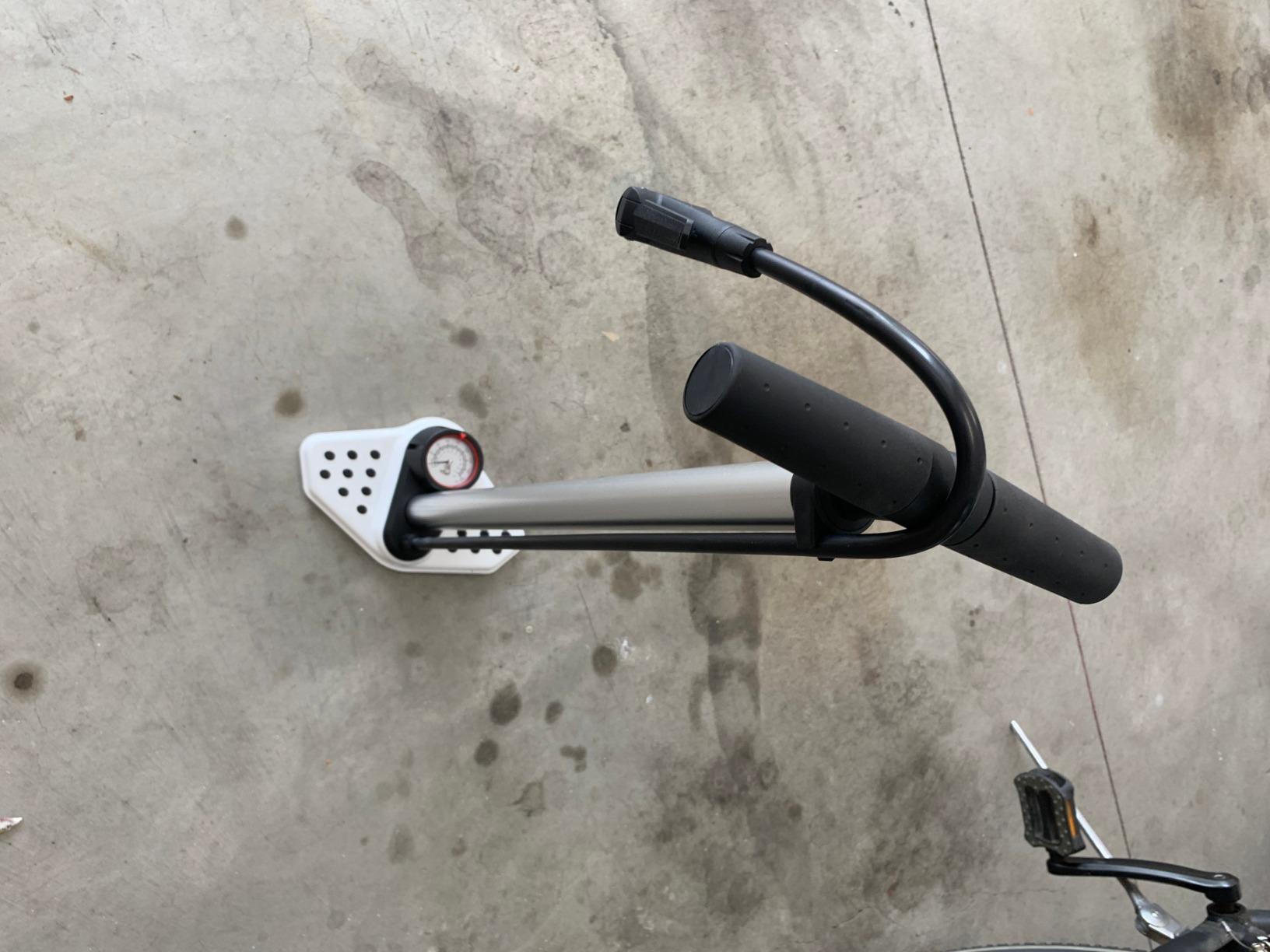 BIKETUBE Air Handler Bike Floor Pump with Industrial Gauge customer photo 2