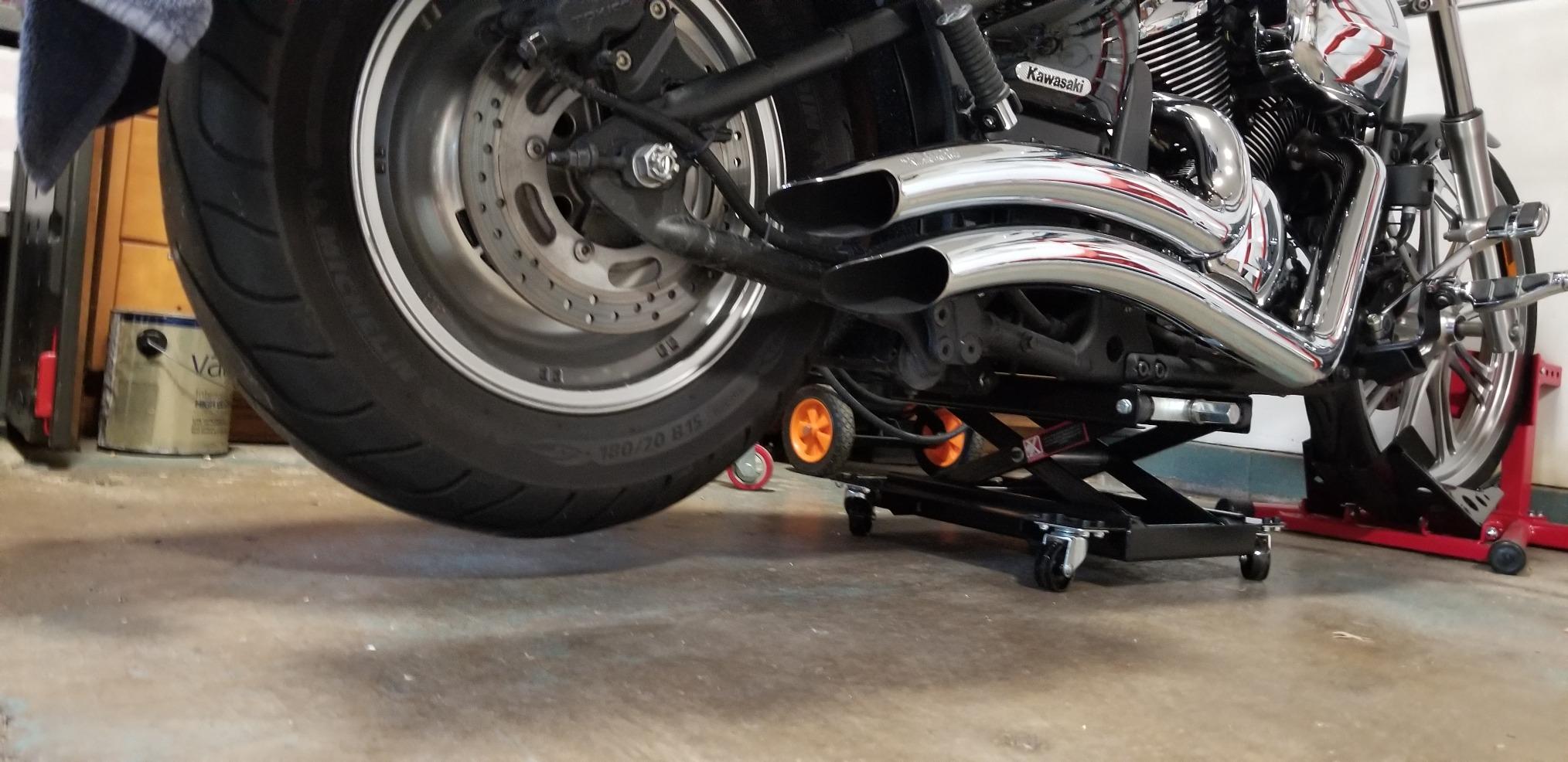 Pyle Motorcycle Lift, Scissor Jack, Dolly, Heavy Duty Steel, 1100 lbs Capacity, Black Powder Coat, Anti-Skid Rubber, Collapsible, Portable, Includes 4 Caster Wheels, Easy Storage, PLMOTJC11 customer photo 1