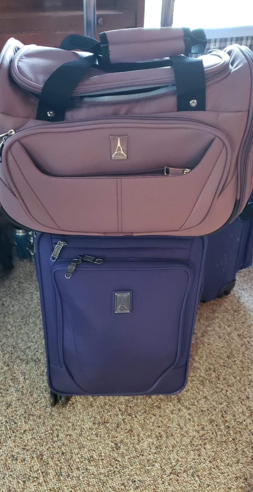 Travelpro Maxlite 5 Softside Lightweight Underseat Carry-On Travel Tote, Overnight Weekender Bag customer photo 1