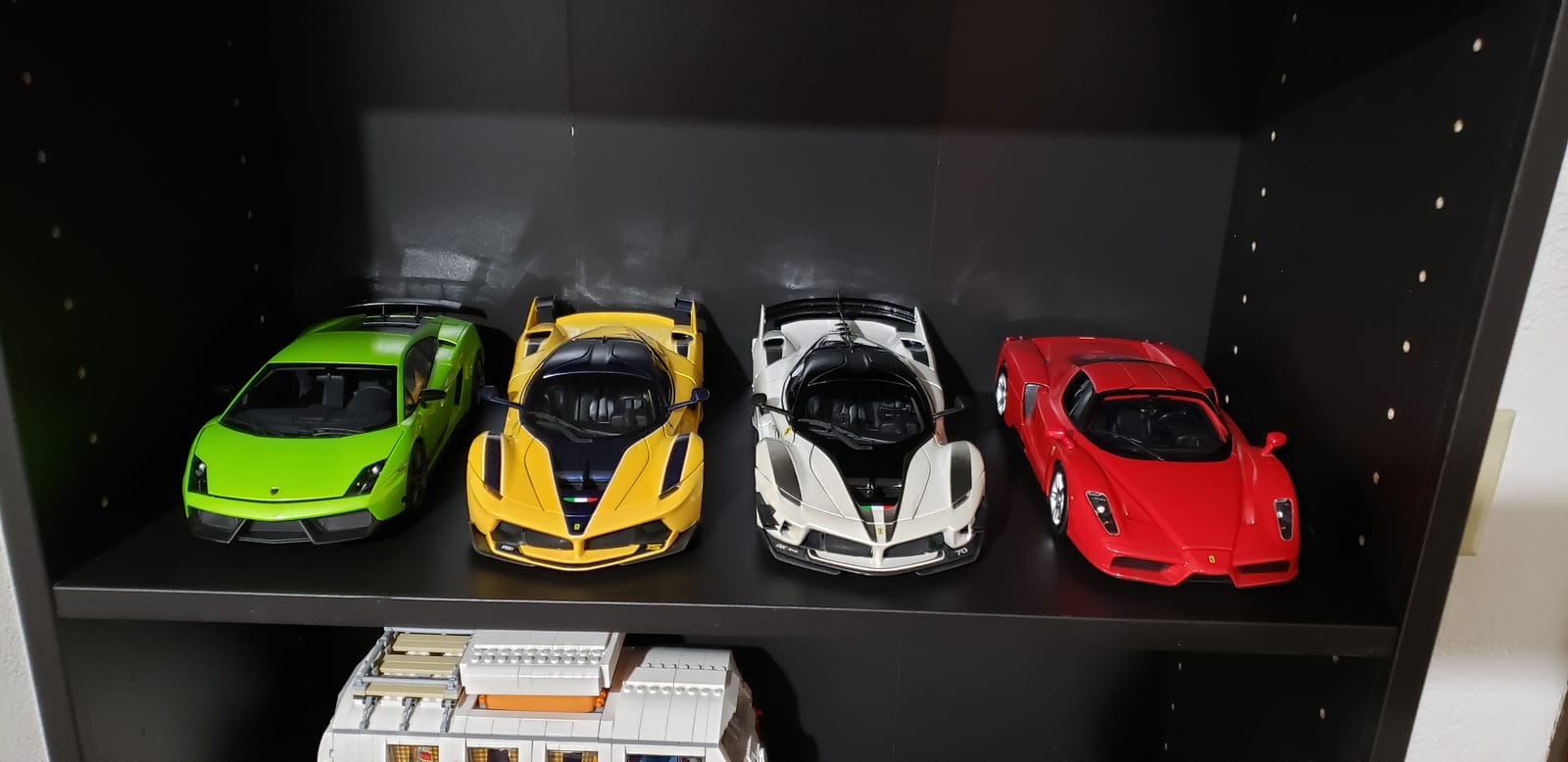 1:18 Scale Race & Play Ferrari FXX K EVO Die Cast Vehicle customer photo 1