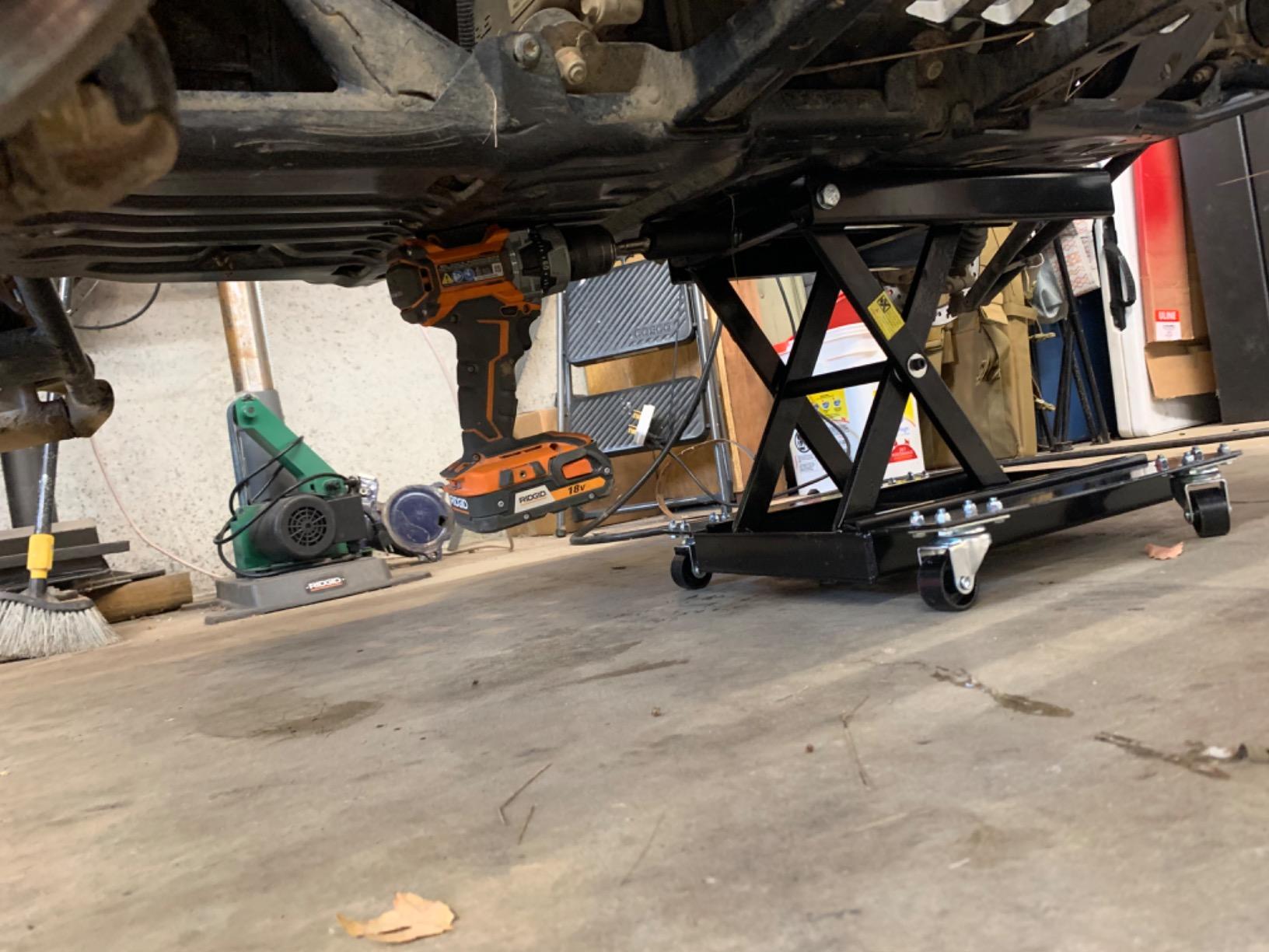 Stark USA Motorcycle Jack Center Scissor Lift Floor Jack for Motorcycle Dirt Bike w/Wheel Cart 1100lbs Capacity Dolly Table Stand customer photo 2