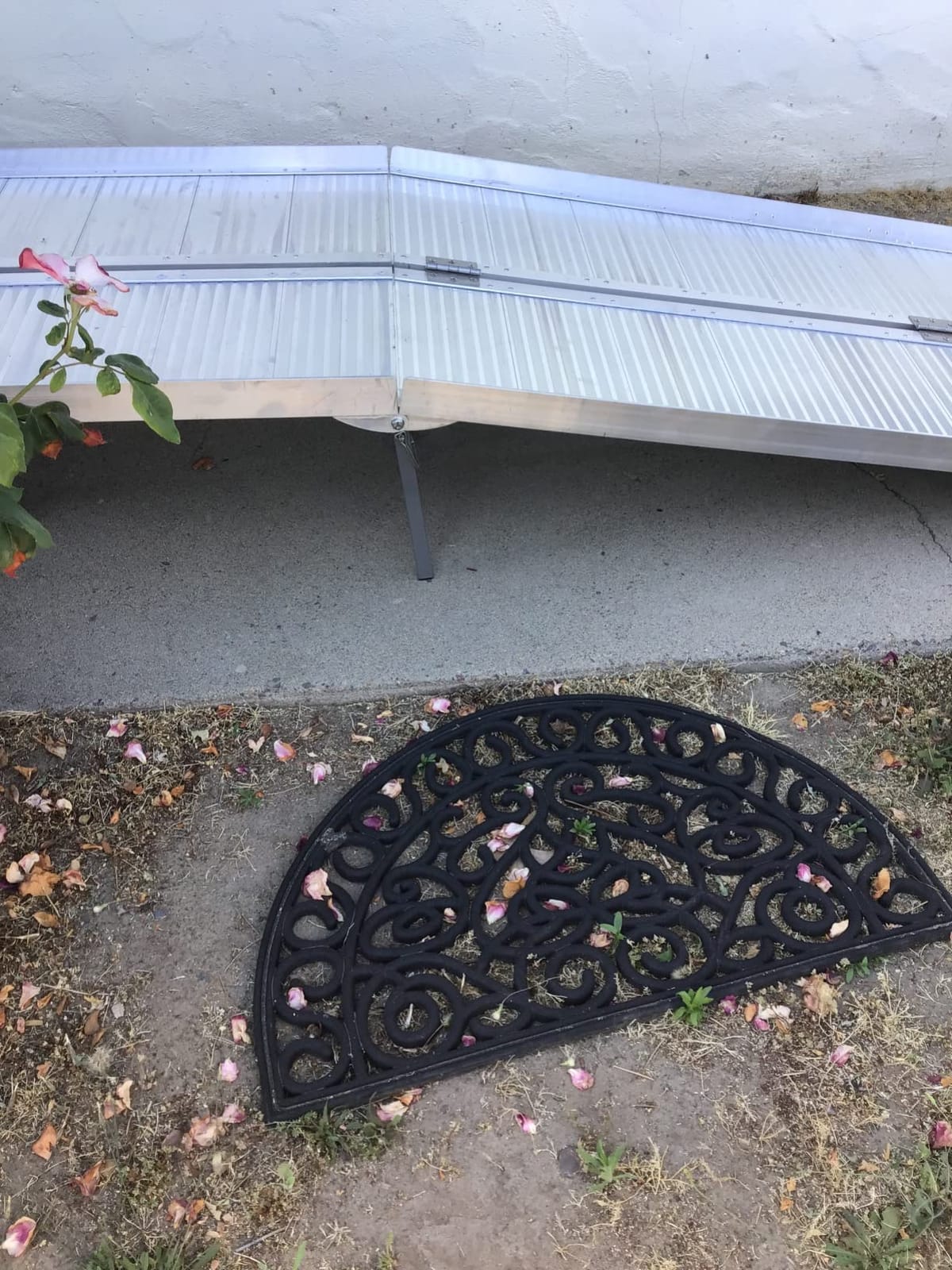 Mefeir 6' Wheelchair Ramp Threshold Portable Ramps 6ft for Home Steps Doorway Stairs Aluminum Handicap Metal House Mobile Porch Temporary Multifold Disable No-Slip Scooter Ramps customer photo 1