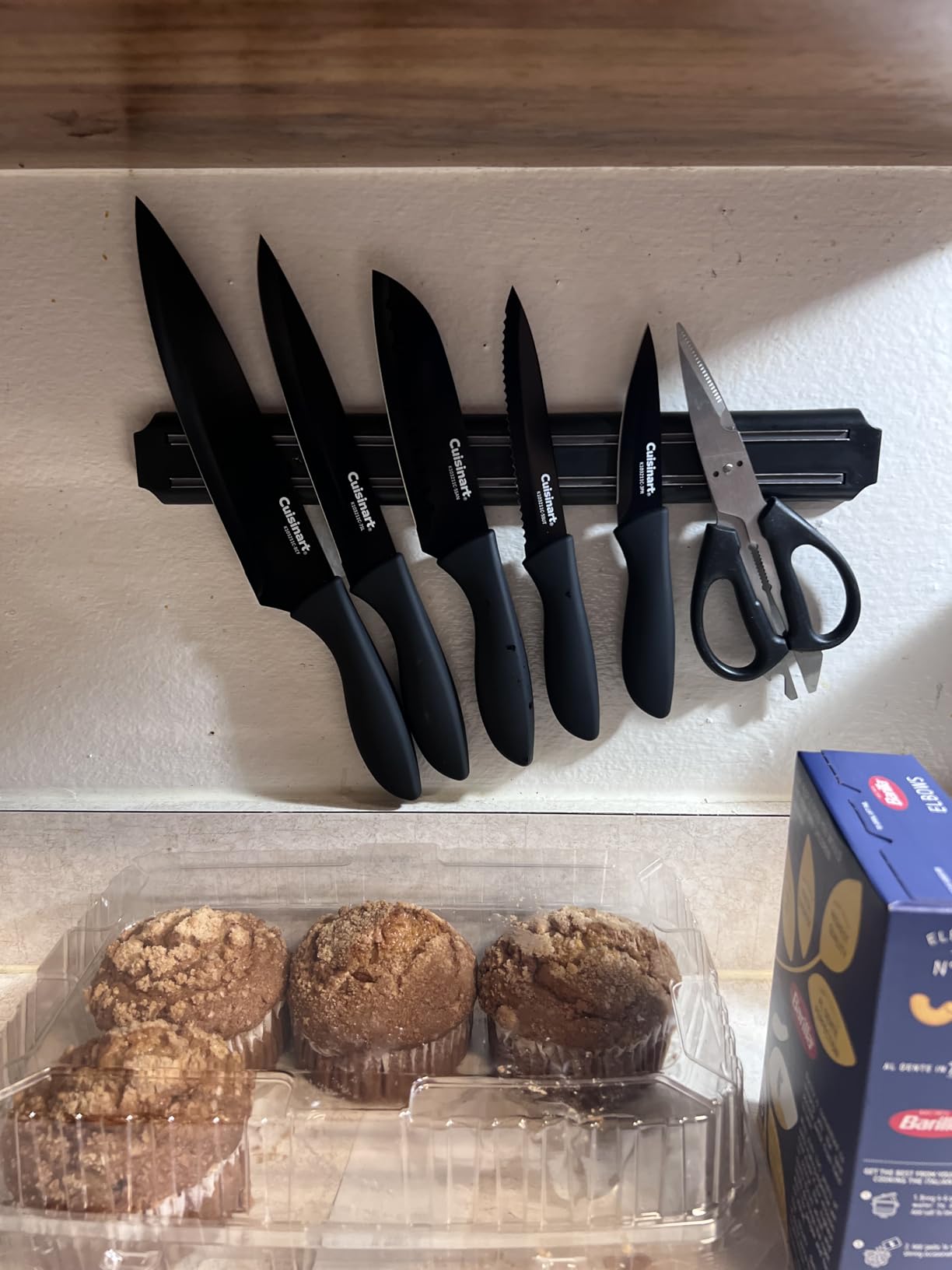 Magnetic Knife Holder,15 Inch Magnetic Knife Storage Strip,Knife Bar Block Magnet,Kitchen Utensil Holder,Tool Holder,Multipurpose Magnetic Knife Rack customer photo 1