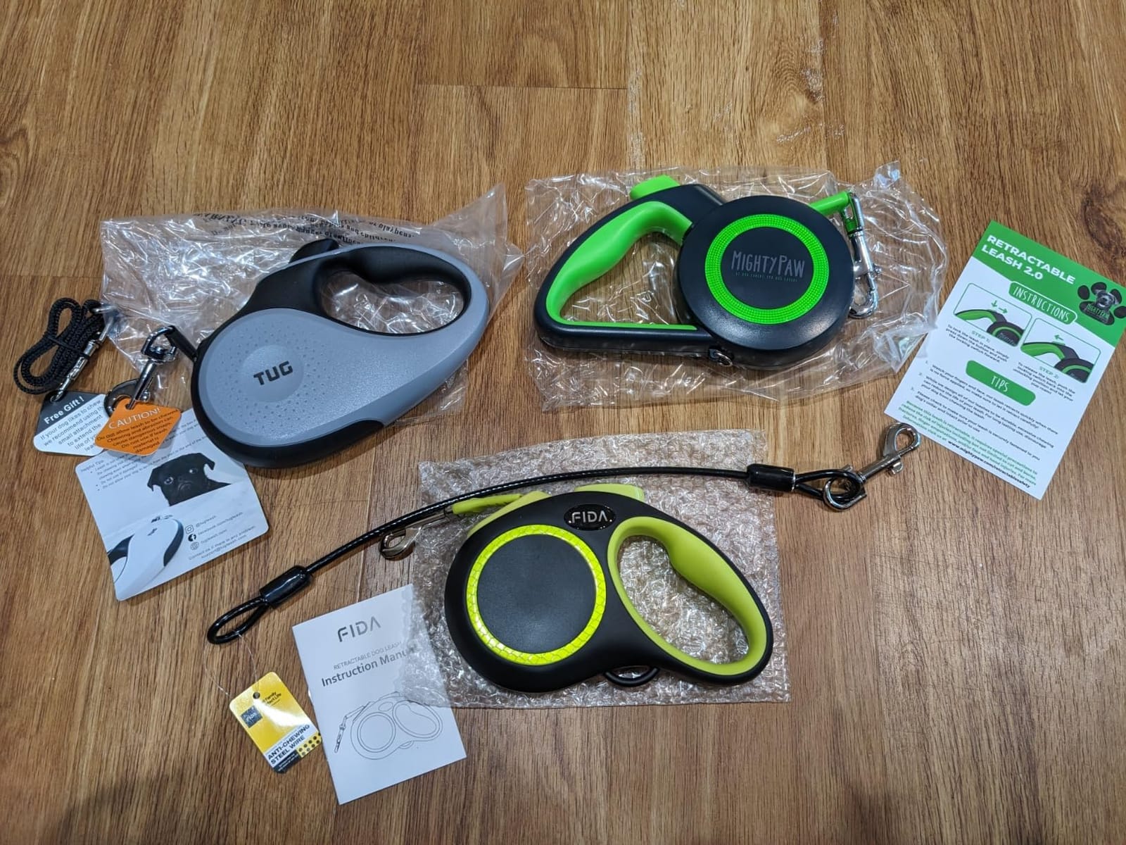 Fida Retractable Dog Leash Large Breed, Heavy Duty 16 ft Dog Walking Leash, up to 110 lbs, 360° Tangle Free, Black customer photo 1