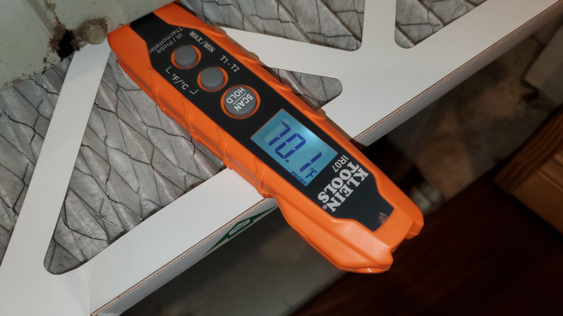 Klein Tools IR07 Dual Infrared (IR) and Probe Pocket Size LCD Digital Thermometer customer photo 2