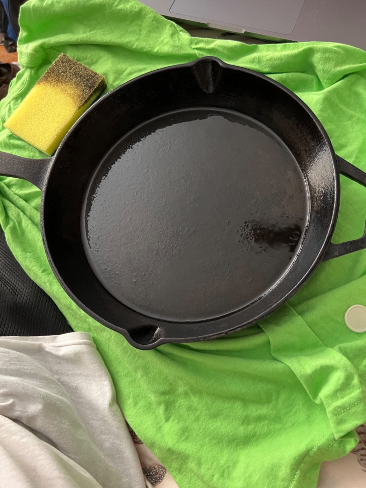 CLARK'S Cast Iron Seasoning Oil (12 Ounces) - 100% Plant Based from Refined Coconut Oil (Vegan) customer photo 2