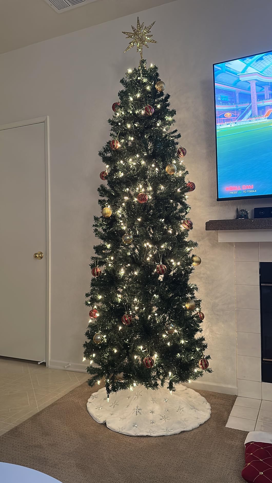 SHareconn 30ct 2.36 Inch Christmas Tree Balls Ornaments, Red & Gold, 60mm customer photo 2