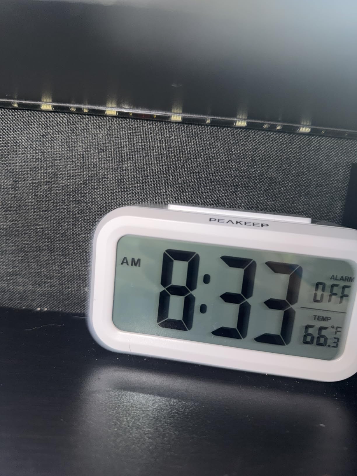 Peakeep Night Light Digital Alarm Clock Battery Operated Indoor Temperature customer photo 1