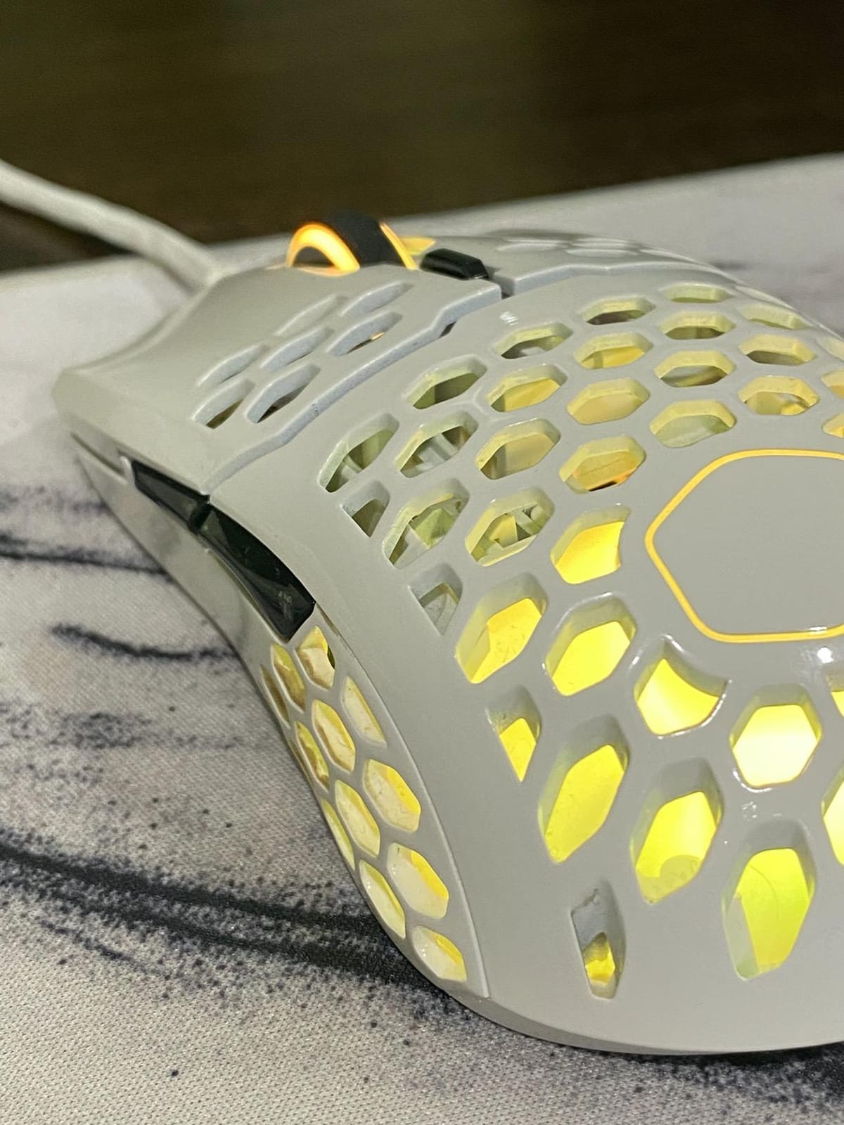 Cooler Master MM711 60G Glossy White Gaming Mouse with Lightweight Honeycomb Shell, Ultraweave Cable, 16000 DPI Optical Sensor and RGB Accents customer photo 1