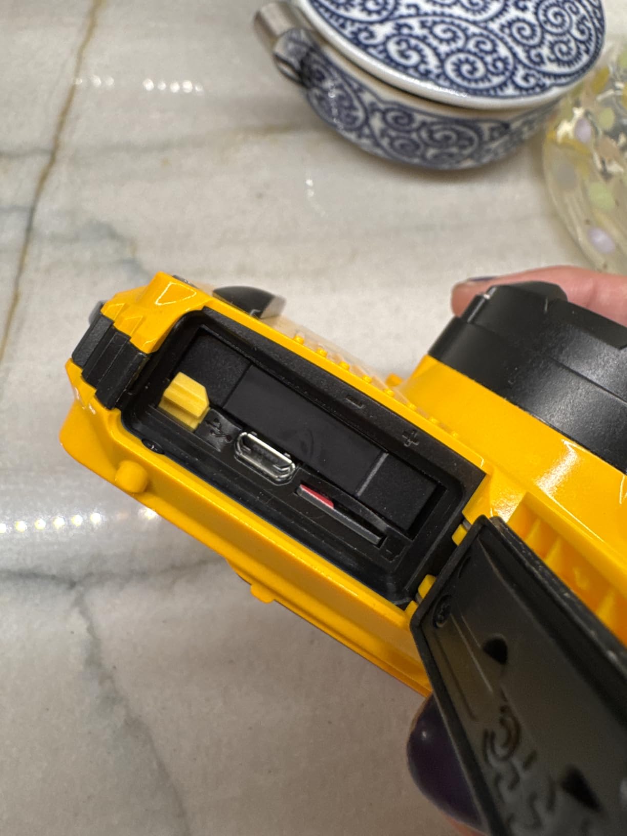 KODAK PIXPRO WPZ2 16MP Waterproof Digital Camera, 15m, 4X Zoom, Yellow customer photo 2
