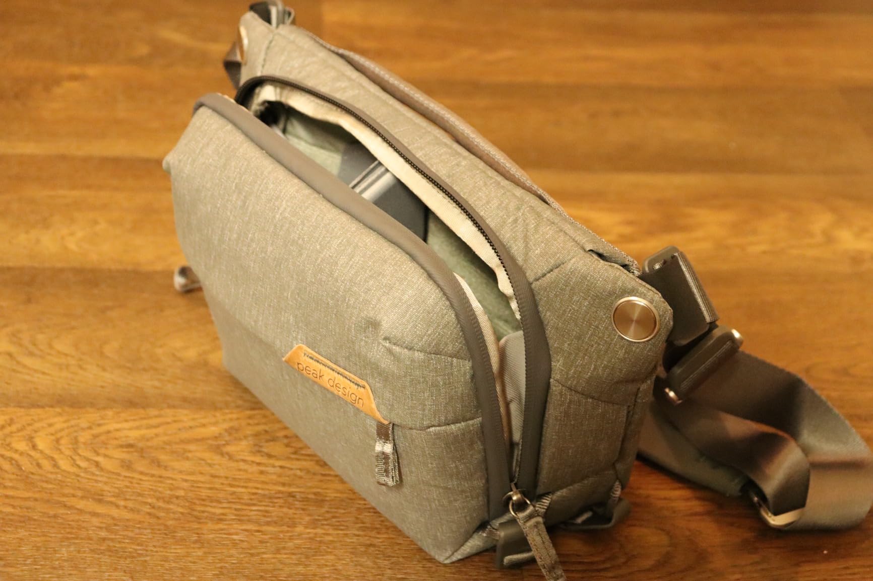 Everyday Sling 3L - Adjustable Strap, FlexFold Divider, for Cameras or Daily Carry, Unisex Sling Bag customer photo 1