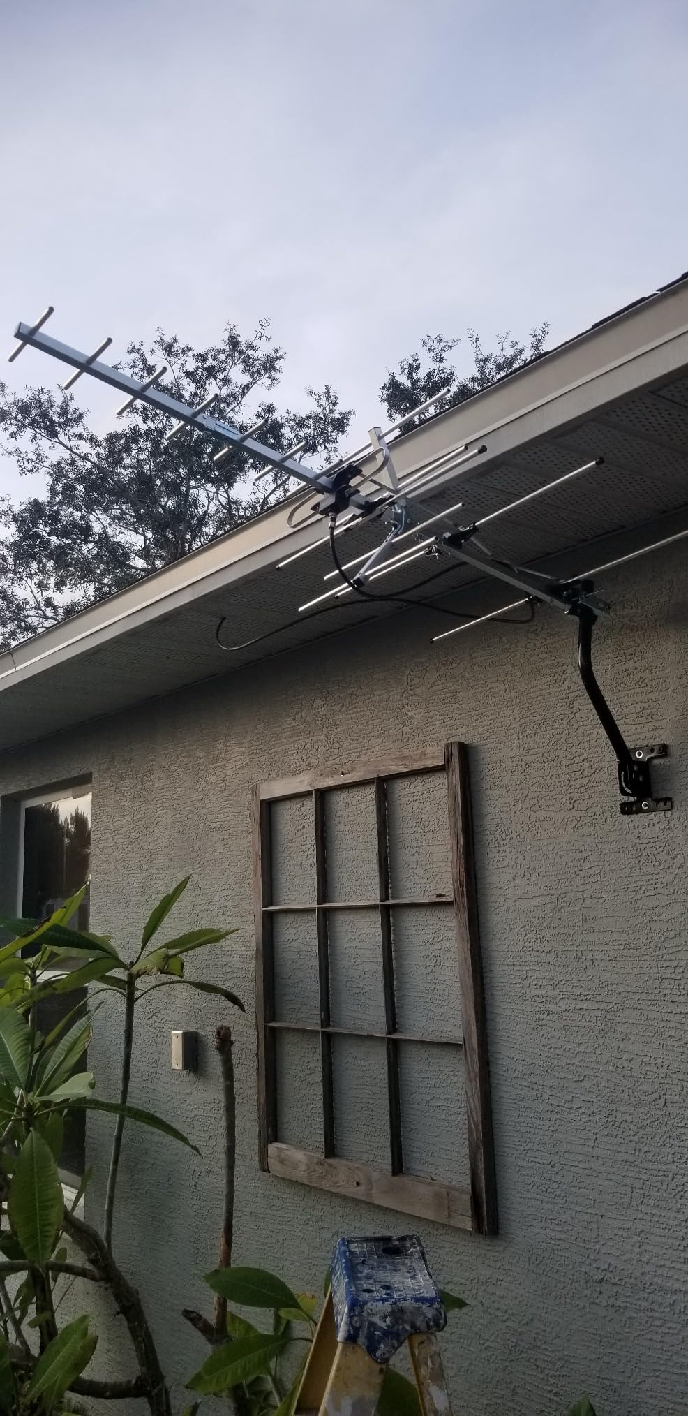 Five Star TV Antenna Indoor/Outdoor Yagi Satellite HD Antenna with up to 200 Mile Range - Attic or Roof Mount TV Antenna, Digital OTA Radio/FM Antenna for 4K 1080P with Mounting Pole customer photo 2