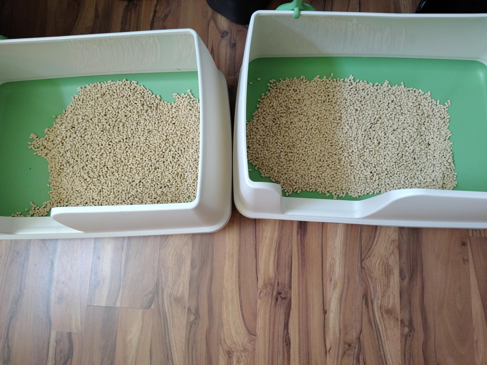 Purina Tidy Cats Breeze Litter Box System Kit with Pellet Cat Litter, XL Litter Box and Litter Box Pads customer photo 2