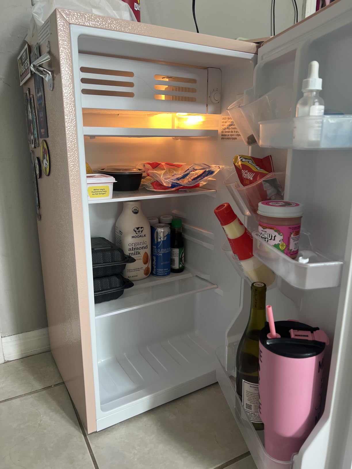 Frigidaire Retro Compact Fridge with Chiller, 3.2 cu ft Countertop Fridge with Built-In Bottle Opener, Compact Refrigerator for Office, Bedroom, Dorm Room or Cabin - 16.5