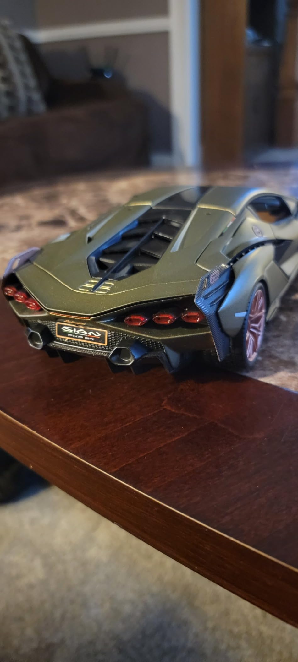 Lamborghini Bburago 1:18 Sián FKP37 - Green customer photo 1