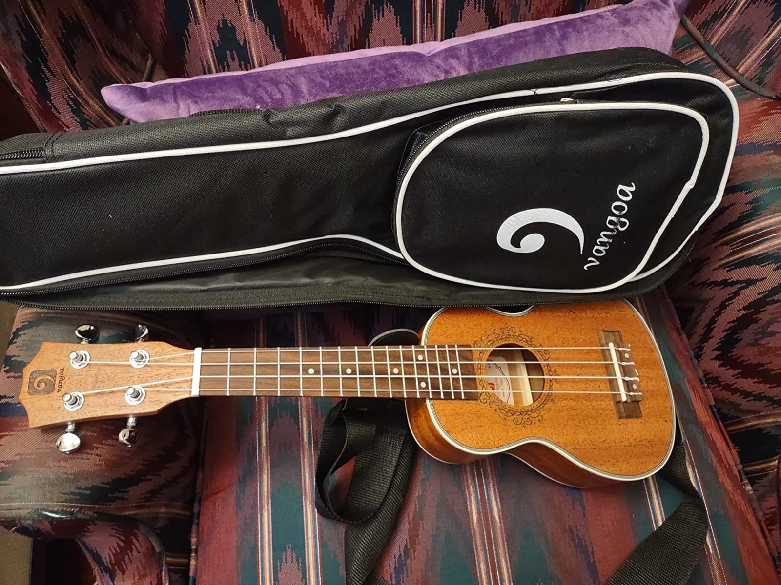 Ukulele Soprano Mahogany 21 Inch Professional Acoustic Ukelele Four String Wooden Hawaiian Uke Beginner Kit for Kids Students Starter Kit, by Vangoa customer photo 1