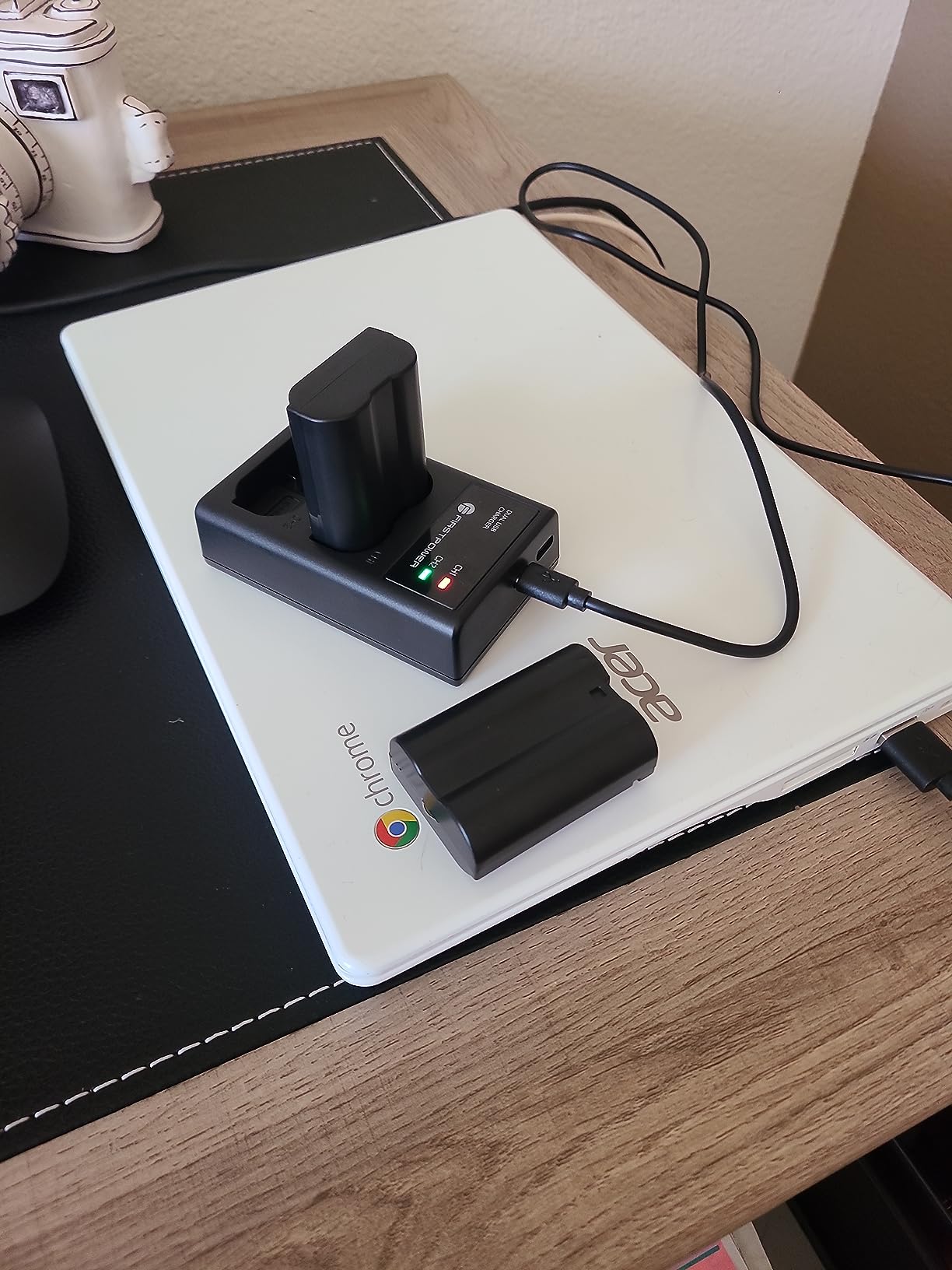 FirstPower EN-EL15/EL15a/EL15b/EL15c Batteries 2-Pack & USB Dual Charger customer photo 2