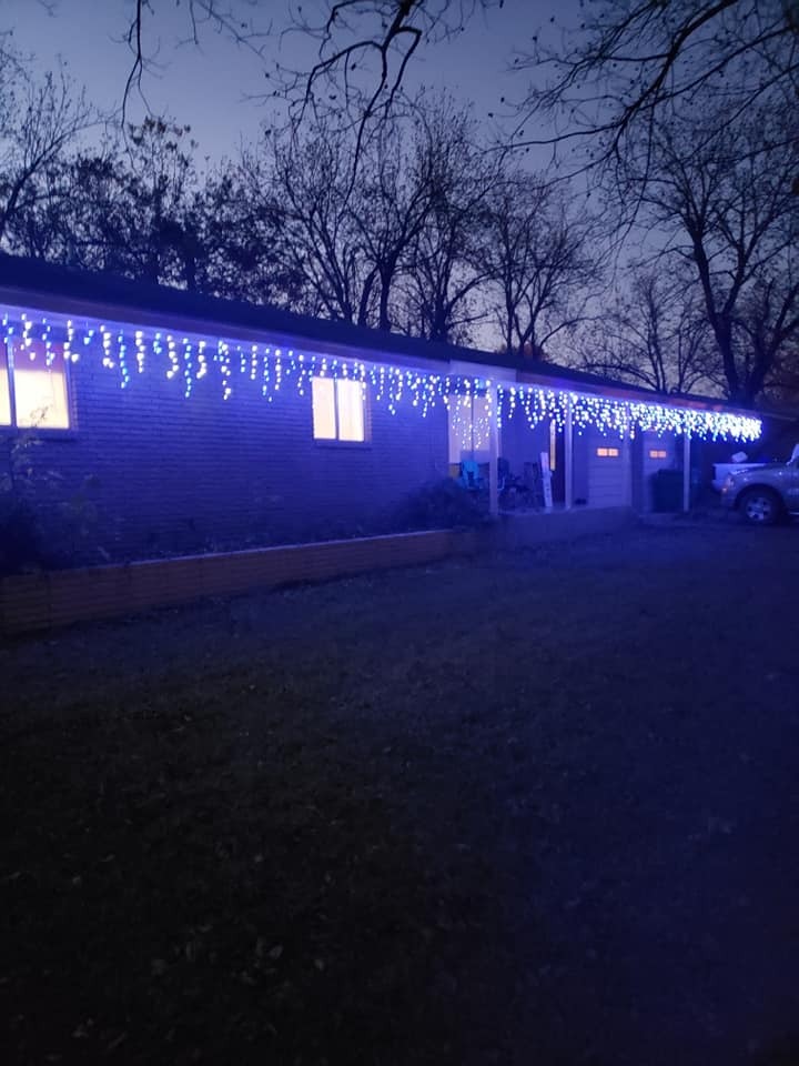 300 LED Christmas Icicle Lights,33FT White String Lights customer photo 1