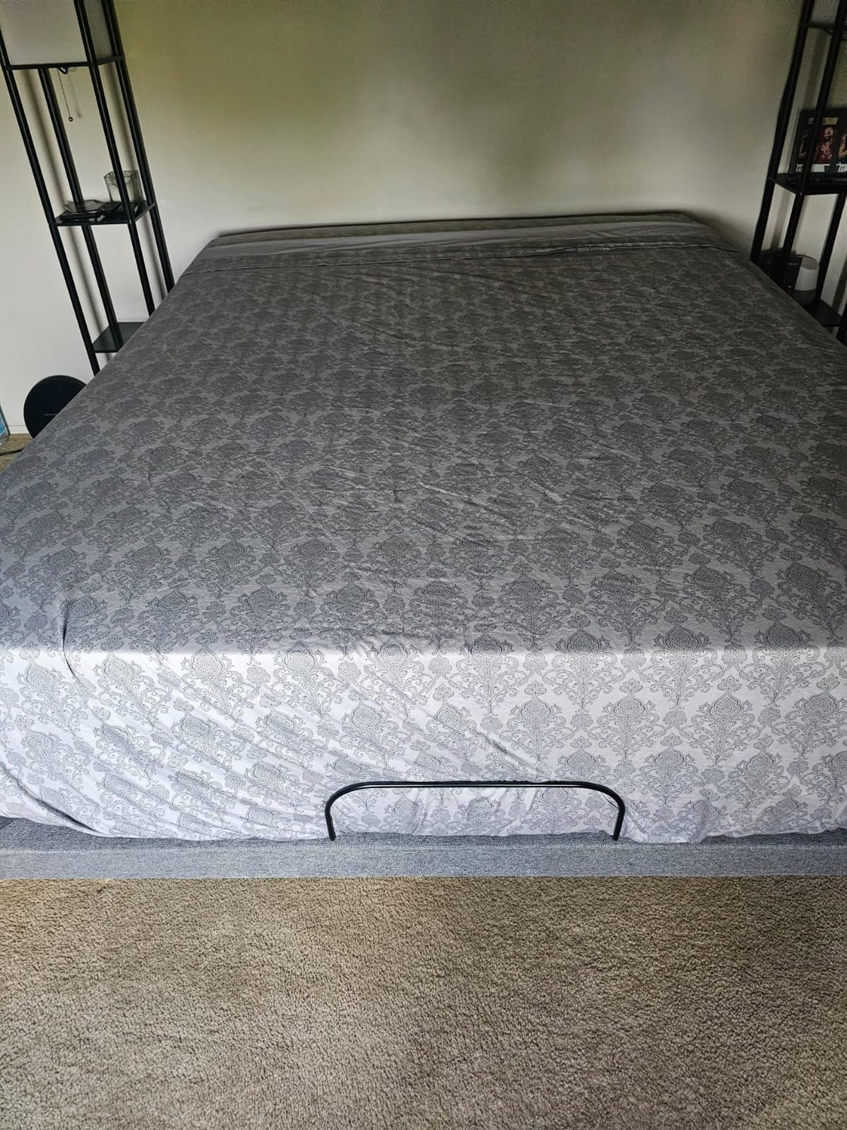 Best Choice Products Ergonomic Queen Size Adjustable Bed Frame, Electric Base w/Wireless Remote Control, Nightlight, Massager, 2 USB Ports customer photo 2