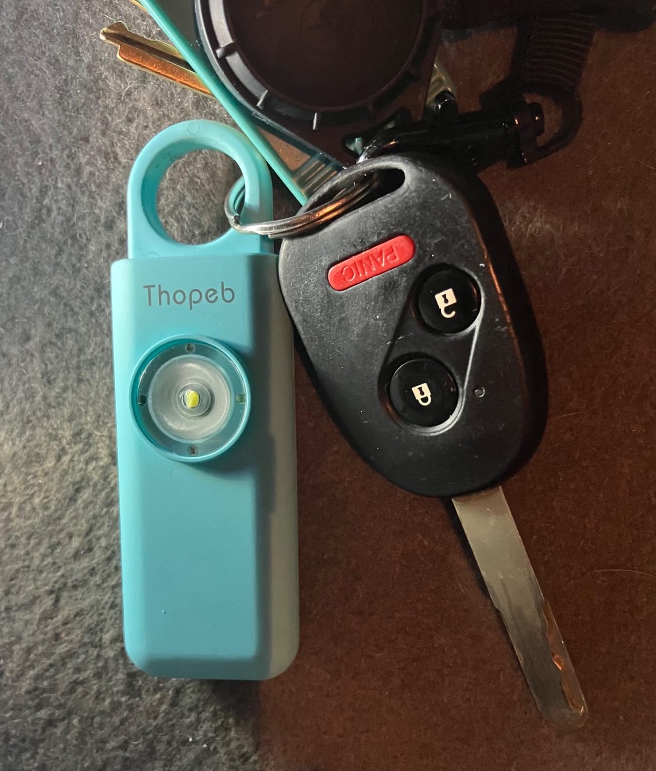 Thopeb Personal Safety Alarm for Women – Superior Loud Siren & SOS Strobe customer photo 2