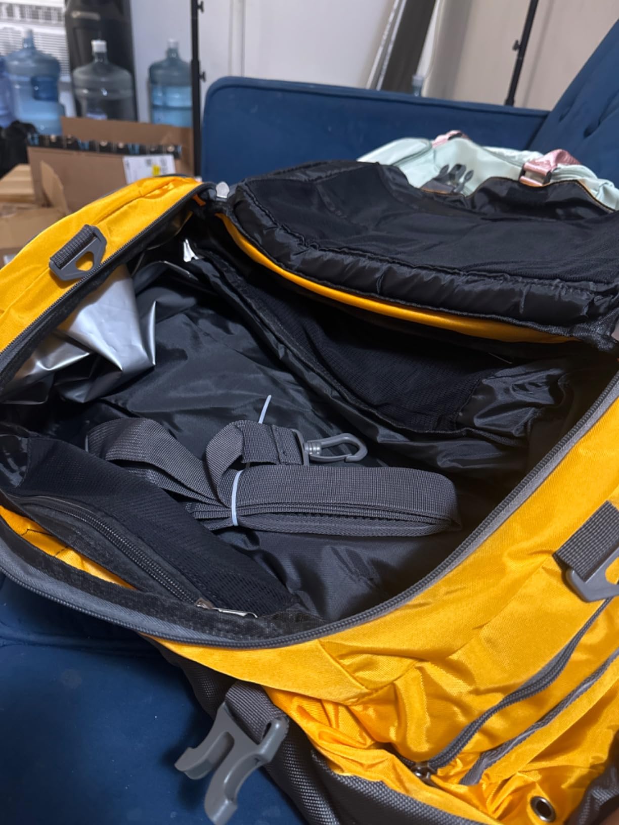Ubon Convertible Duffel Backpack Weekender Gym Bag with Shoe Compartment customer photo 2
