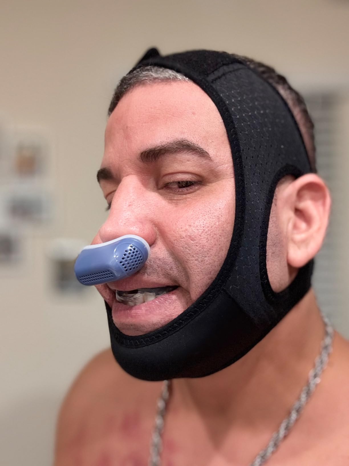 Anti Snore Chin Strap [Upgraded], Vosaro Snoring Solution Effective Anti Snore Device, Adjustable and Breathable Stop Snoring Head Band for Men Women, Black customer photo 1
