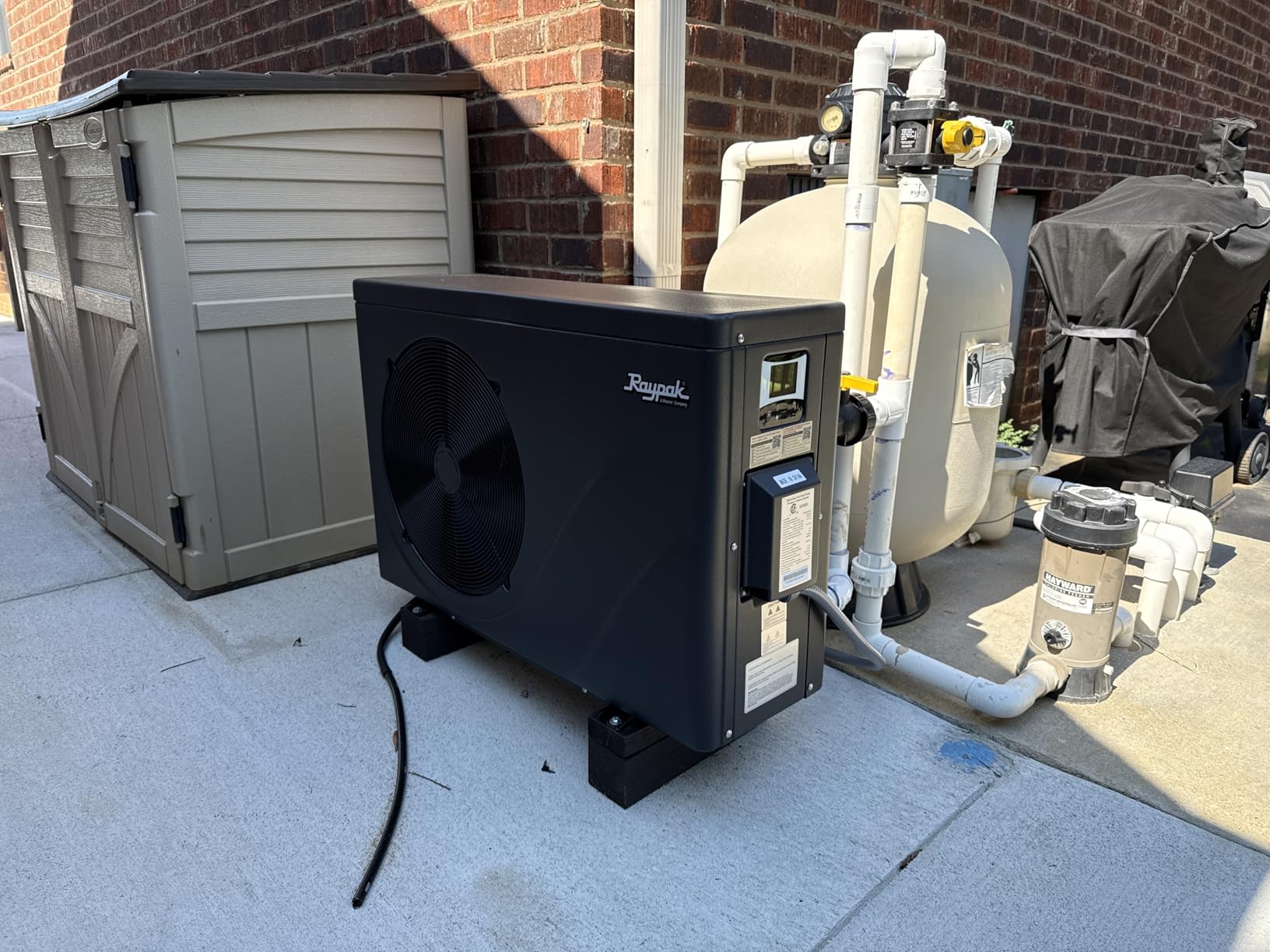 Raypak Crosswind Horizontal Discharge 50k BTU Pool & Spa Heat Pump - 1.28 kW (017740) customer photo 1