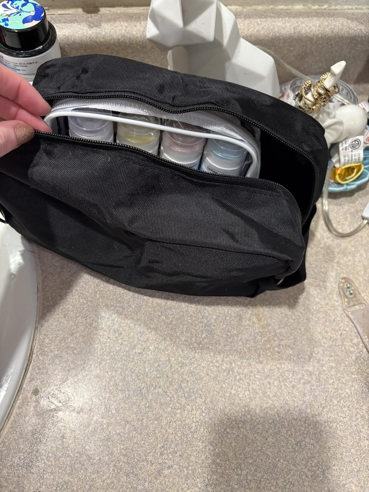 Vorspack Water Resistant Travel Toiletry Bag for Men Women - Medium & Black customer photo 2
