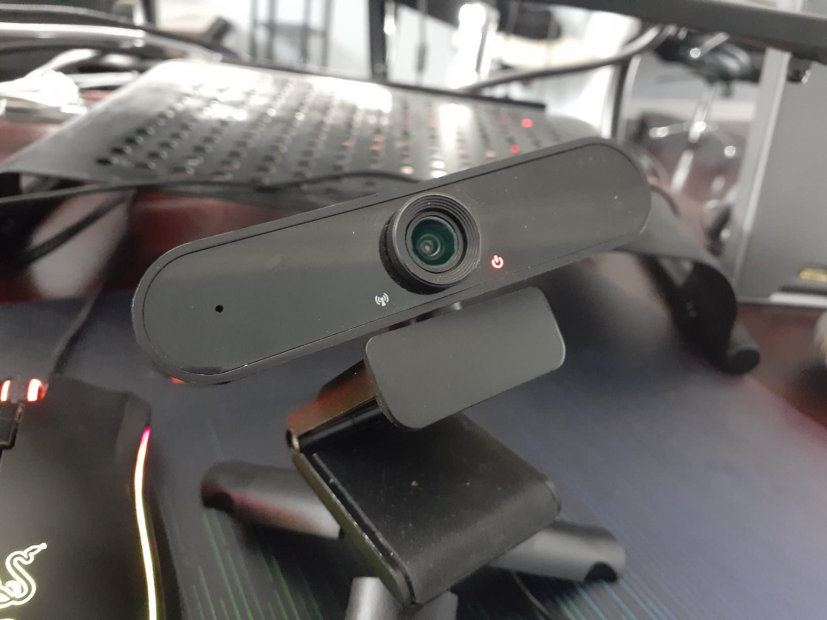 Tewiky Full HD Webcam with Built-in Microphone and Rotatable Tripod, 1080P Wide Angle customer photo 1